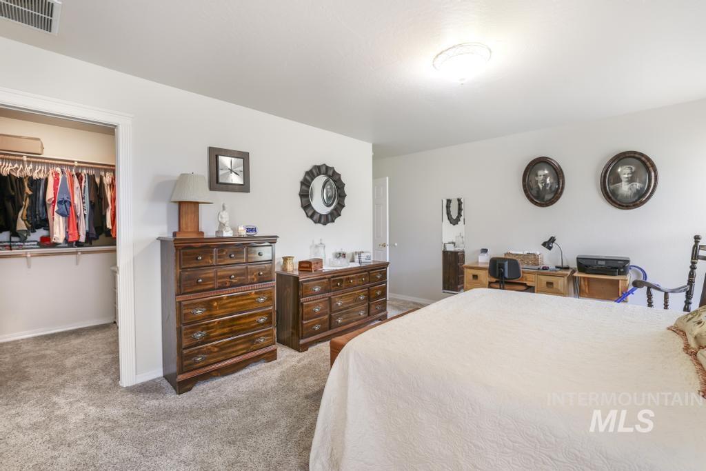 2515 E 3707 N, Twin Falls, Idaho 83301-0114, 3 Bedrooms, 2 Bathrooms, Residential For Sale, Price $479,900, 98961324