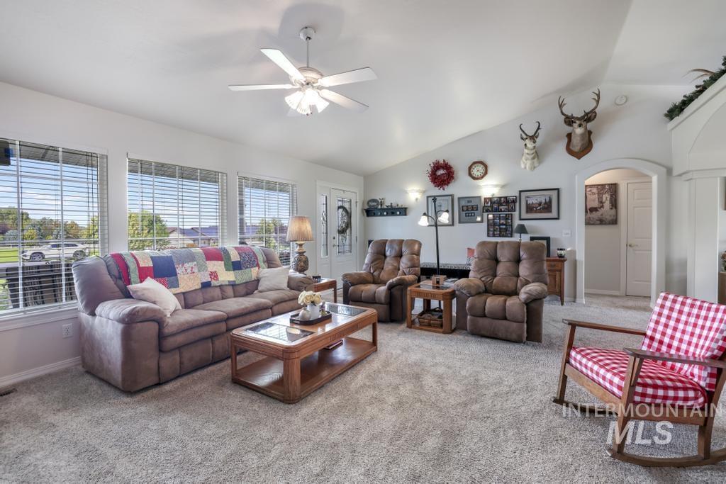 2515 E 3707 N, Twin Falls, Idaho 83301-0114, 3 Bedrooms, 2 Bathrooms, Residential For Sale, Price $479,900, 98961324