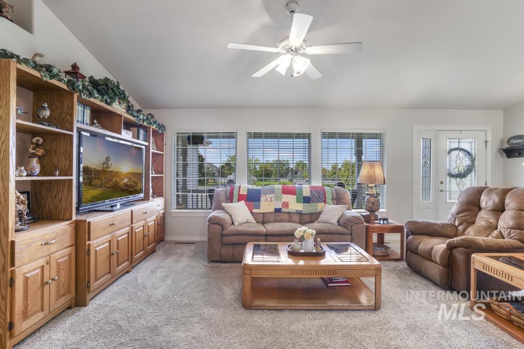 2515 E 3707 N, Twin Falls, Idaho 83301-0114, 3 Bedrooms, 2 Bathrooms, Residential For Sale, Price $479,900, 98961324