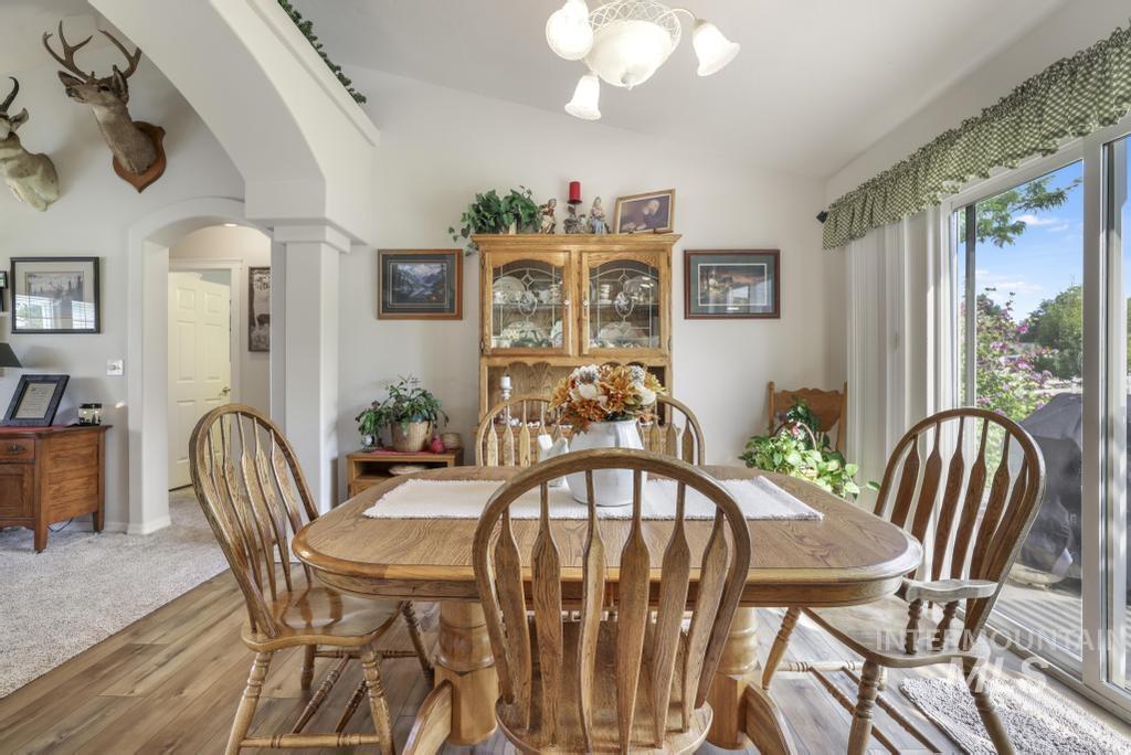 2515 E 3707 N, Twin Falls, Idaho 83301-0114, 3 Bedrooms, 2 Bathrooms, Residential For Sale, Price $479,900, 98961324