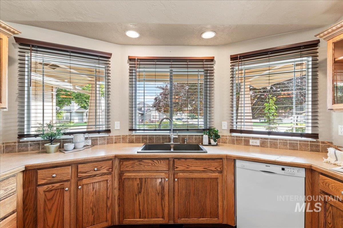 11335 W Hazelwood Dr, Boise, Idaho 83709, 3 Bedrooms, 2 Bathrooms, Residential For Sale, Price $459,990, 98961361