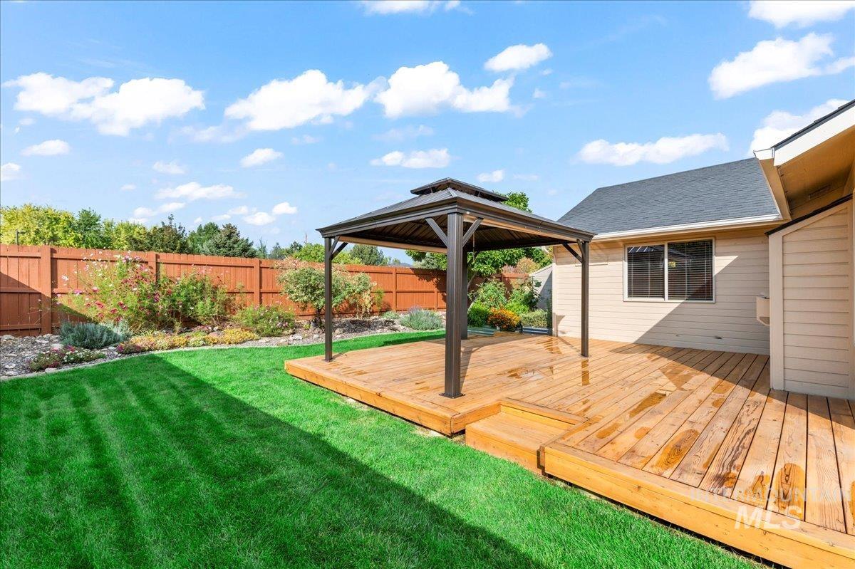11335 W Hazelwood Dr, Boise, Idaho 83709, 3 Bedrooms, 2 Bathrooms, Residential For Sale, Price $459,990, 98961361