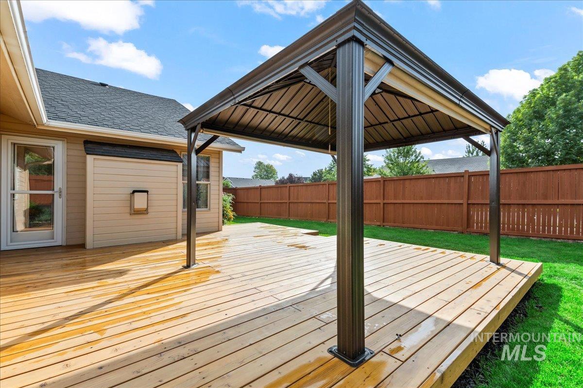 11335 W Hazelwood Dr, Boise, Idaho 83709, 3 Bedrooms, 2 Bathrooms, Residential For Sale, Price $459,990, 98961361