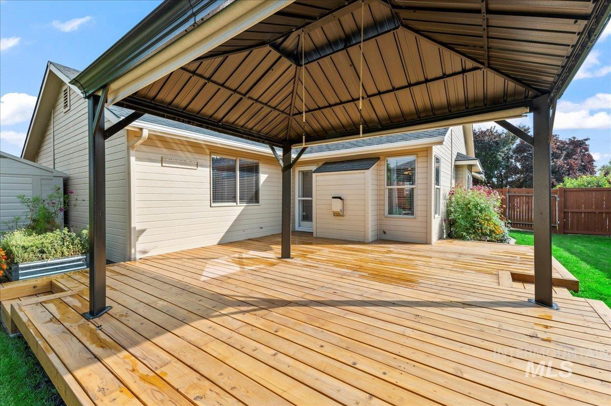 11335 W Hazelwood Dr, Boise, Idaho 83709, 3 Bedrooms, 2 Bathrooms, Residential For Sale, Price $459,990, 98961361