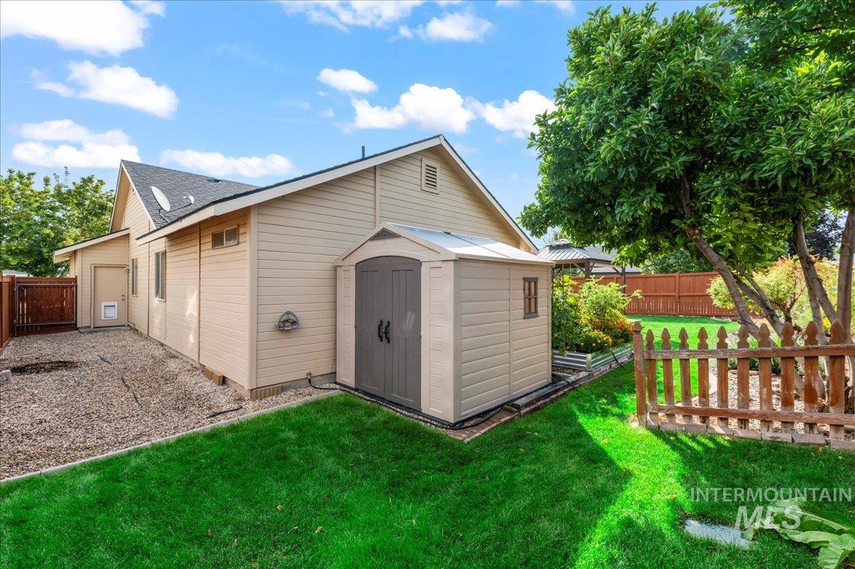 11335 W Hazelwood Dr, Boise, Idaho 83709, 3 Bedrooms, 2 Bathrooms, Residential For Sale, Price $459,990, 98961361