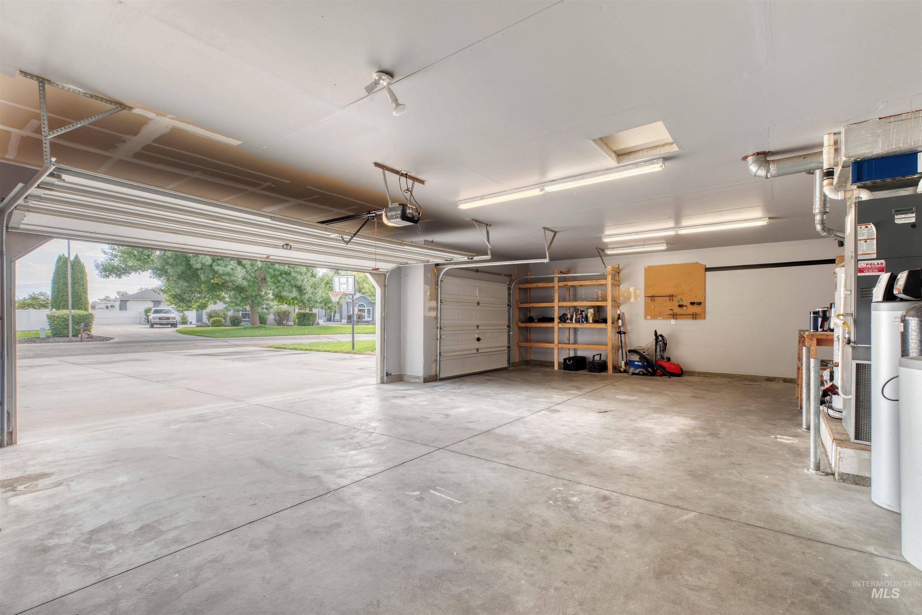 Garage featuring heating unit