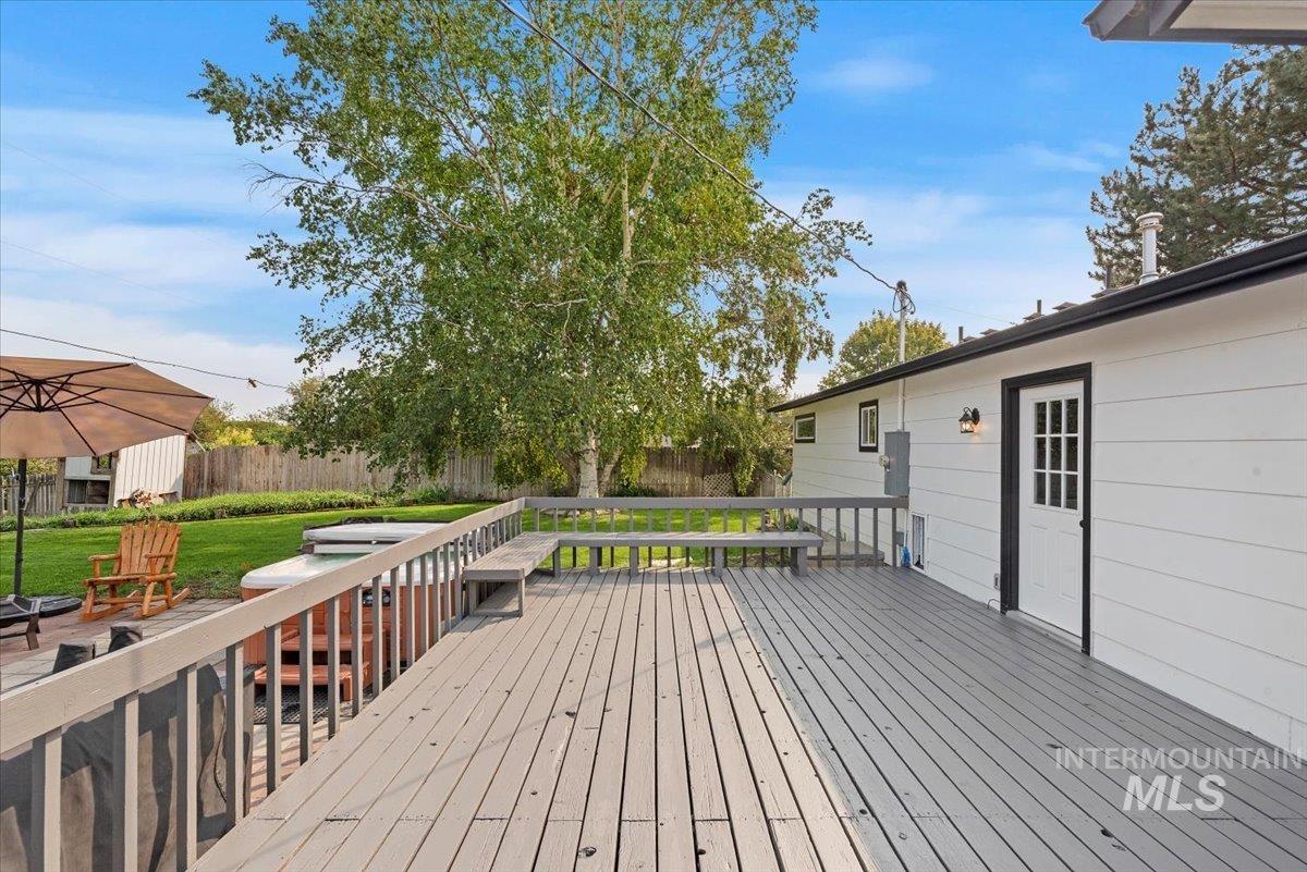 424 Lindenwood, Nampa, Idaho 83686, 2 Bedrooms, 2 Bathrooms, Residential For Sale, Price $450,000, 98961381