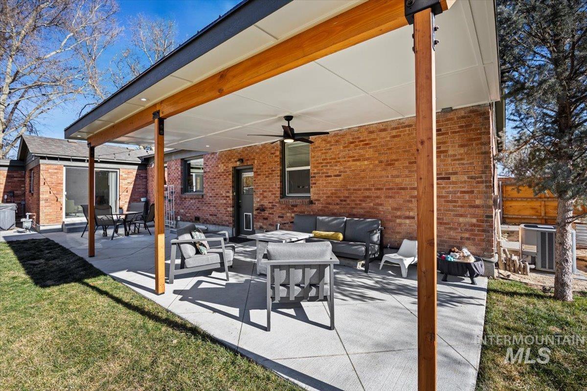 1903 N Laurel, Boise, Idaho 83706, 5 Bedrooms, 3 Bathrooms, Residential For Sale, Price $835,000, 98961382