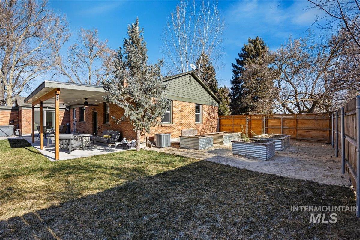 1903 N Laurel, Boise, Idaho 83706, 5 Bedrooms, 3 Bathrooms, Residential For Sale, Price $835,000, 98961382