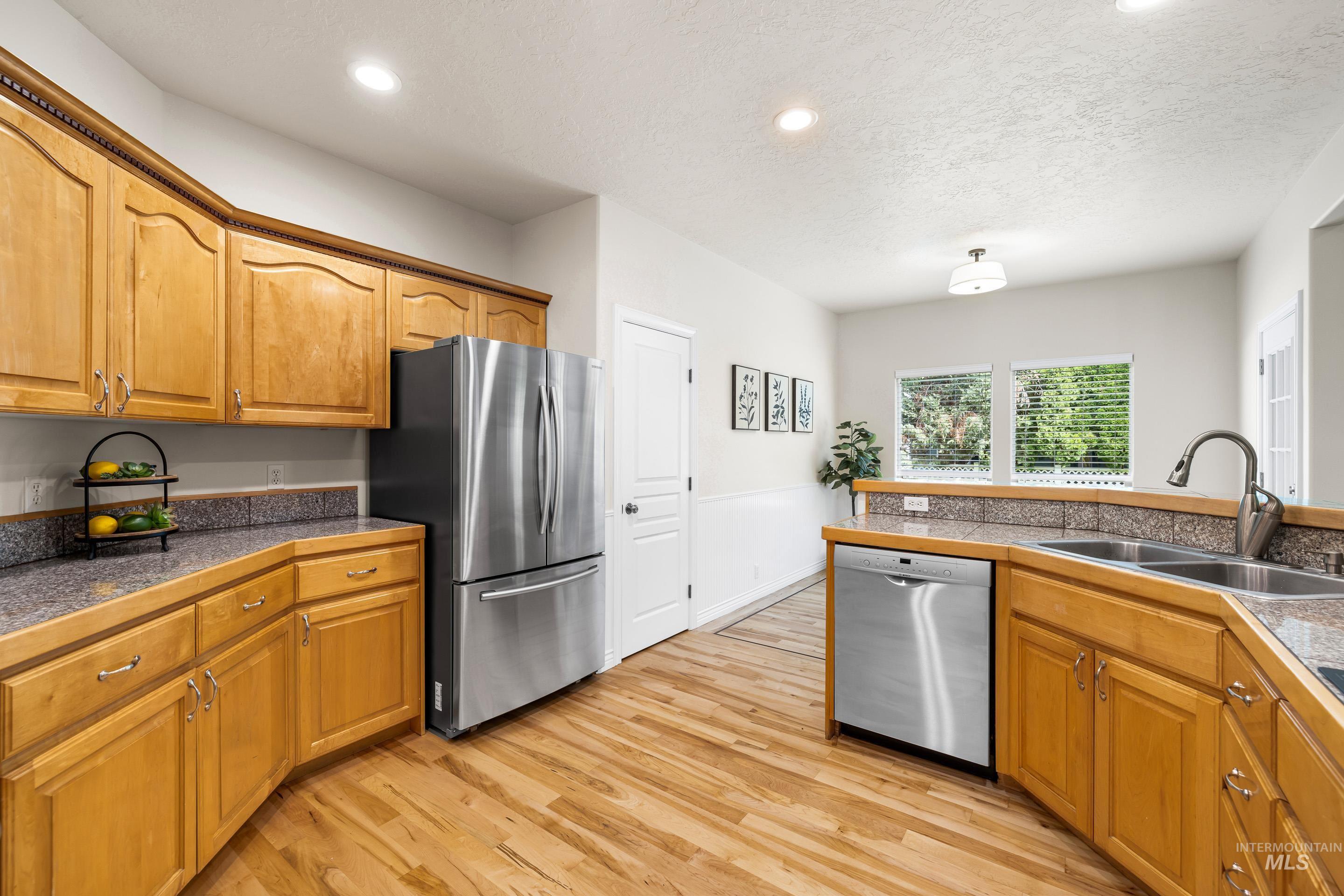 6048 Harbor Town Pl, Boise, Idaho 83714, 5 Bedrooms, 4 Bathrooms, Residential For Sale, Price $799,900, 98961384