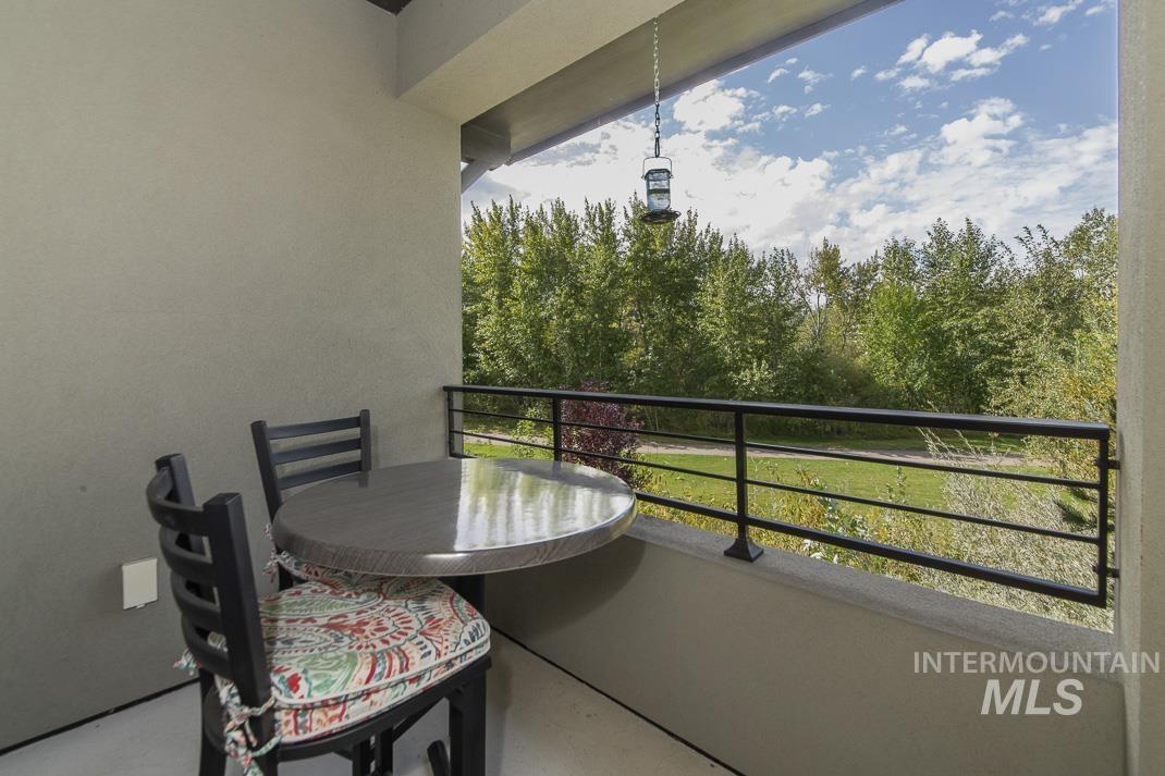 3235 E. Front Runner Lane, Boise, Idaho 83716, 3 Bedrooms, 2.5 Bathrooms, Residential For Sale, Price $800,000, 98961392