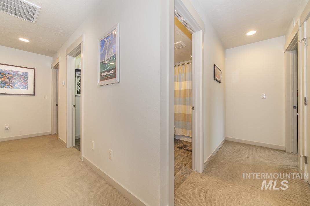 3235 E. Front Runner Lane, Boise, Idaho 83716, 3 Bedrooms, 2.5 Bathrooms, Residential For Sale, Price $800,000, 98961392