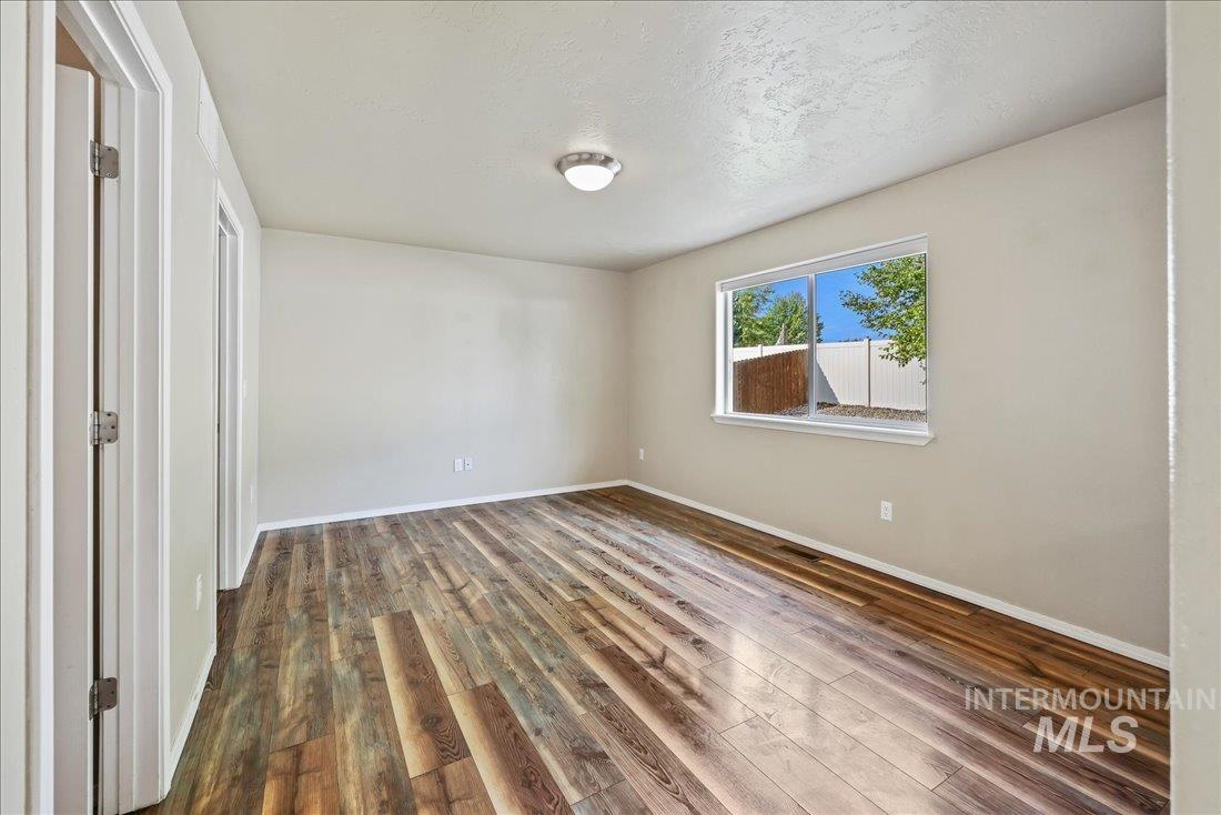 5759 S Moon Land Ave., Boise, Idaho 83709, 4 Bedrooms, 2.5 Bathrooms, Residential For Sale, Price $435,000, 98961400