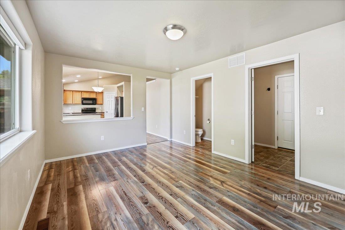 5759 S Moon Land Ave., Boise, Idaho 83709, 4 Bedrooms, 2.5 Bathrooms, Residential For Sale, Price $435,000, 98961400