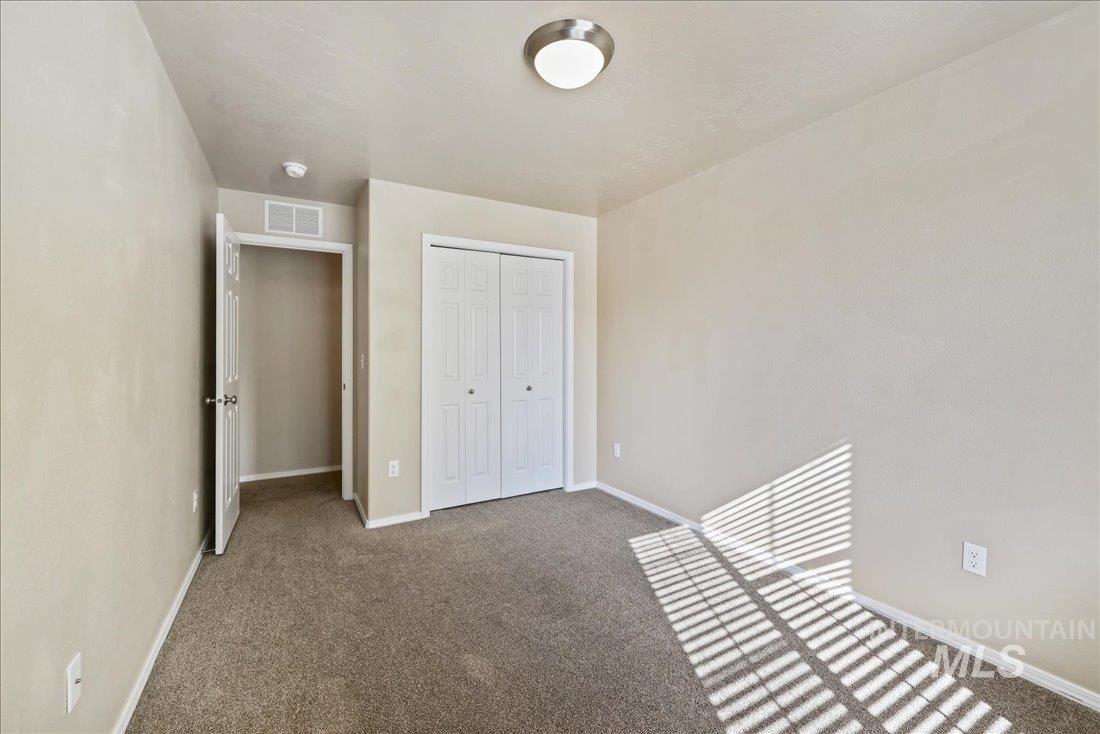 5759 S Moon Land Ave., Boise, Idaho 83709, 4 Bedrooms, 2.5 Bathrooms, Residential For Sale, Price $435,000, 98961400