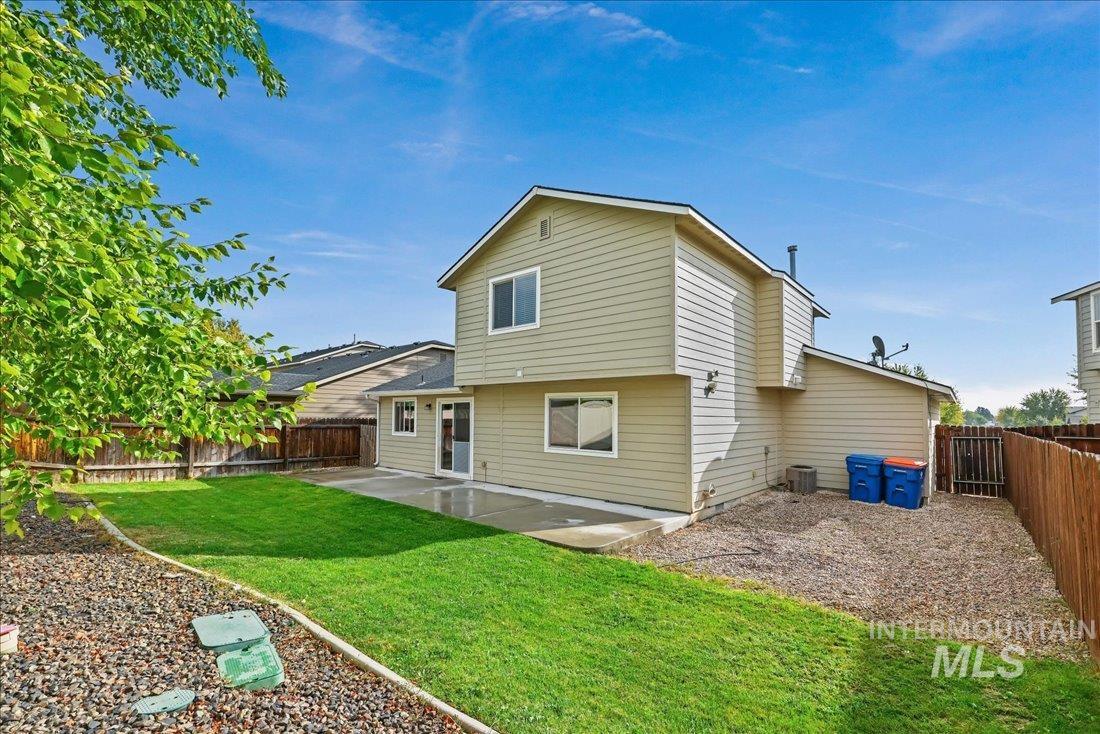 5759 S Moon Land Ave., Boise, Idaho 83709, 4 Bedrooms, 2.5 Bathrooms, Residential For Sale, Price $435,000, 98961400