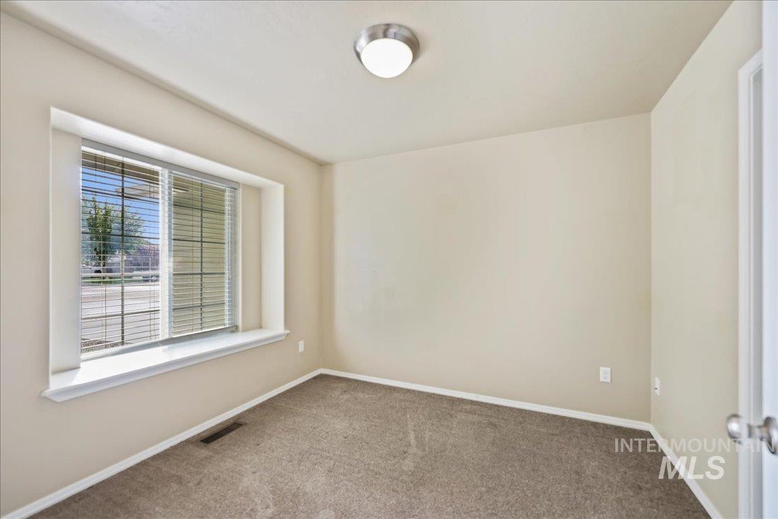 5759 S Moon Land Ave., Boise, Idaho 83709, 4 Bedrooms, 2.5 Bathrooms, Residential For Sale, Price $435,000, 98961400