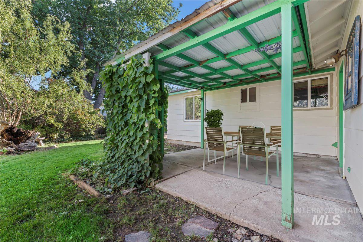 8244 W Holbrook St, Boise, Idaho 83704, 3 Bedrooms, 1 Bathroom, Residential For Sale, Price $325,000, 98961403