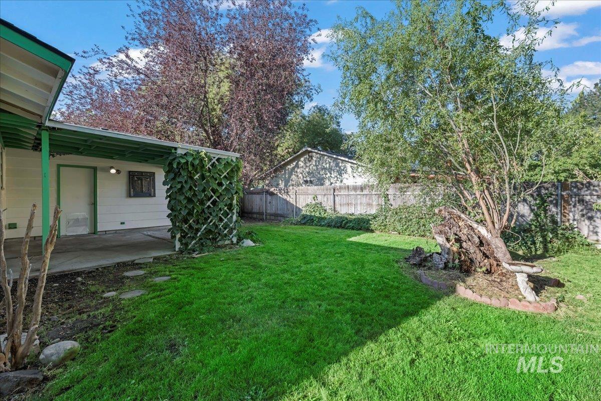 8244 W Holbrook St, Boise, Idaho 83704, 3 Bedrooms, 1 Bathroom, Residential For Sale, Price $325,000, 98961403