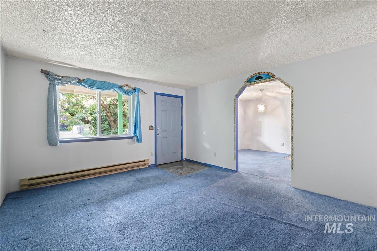 8244 W Holbrook St, Boise, Idaho 83704, 3 Bedrooms, 1 Bathroom, Residential For Sale, Price $325,000, 98961403