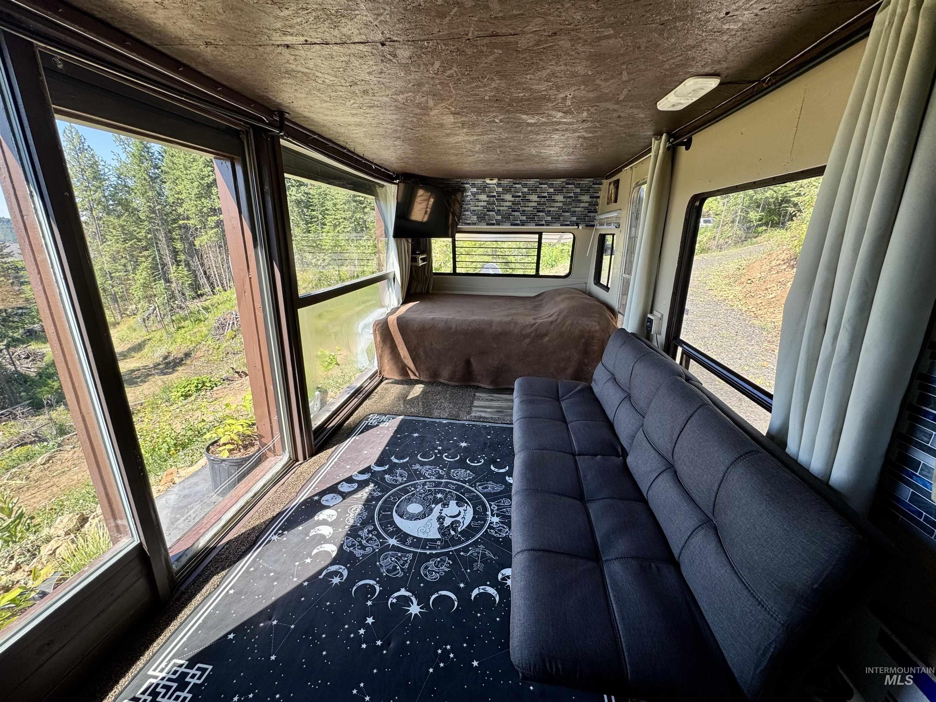 701 Black Bear Dr, Orofino, Idaho 83544, 1 Bedroom, 1 Bathroom, Residential For Sale, Price $129,500, 98961410