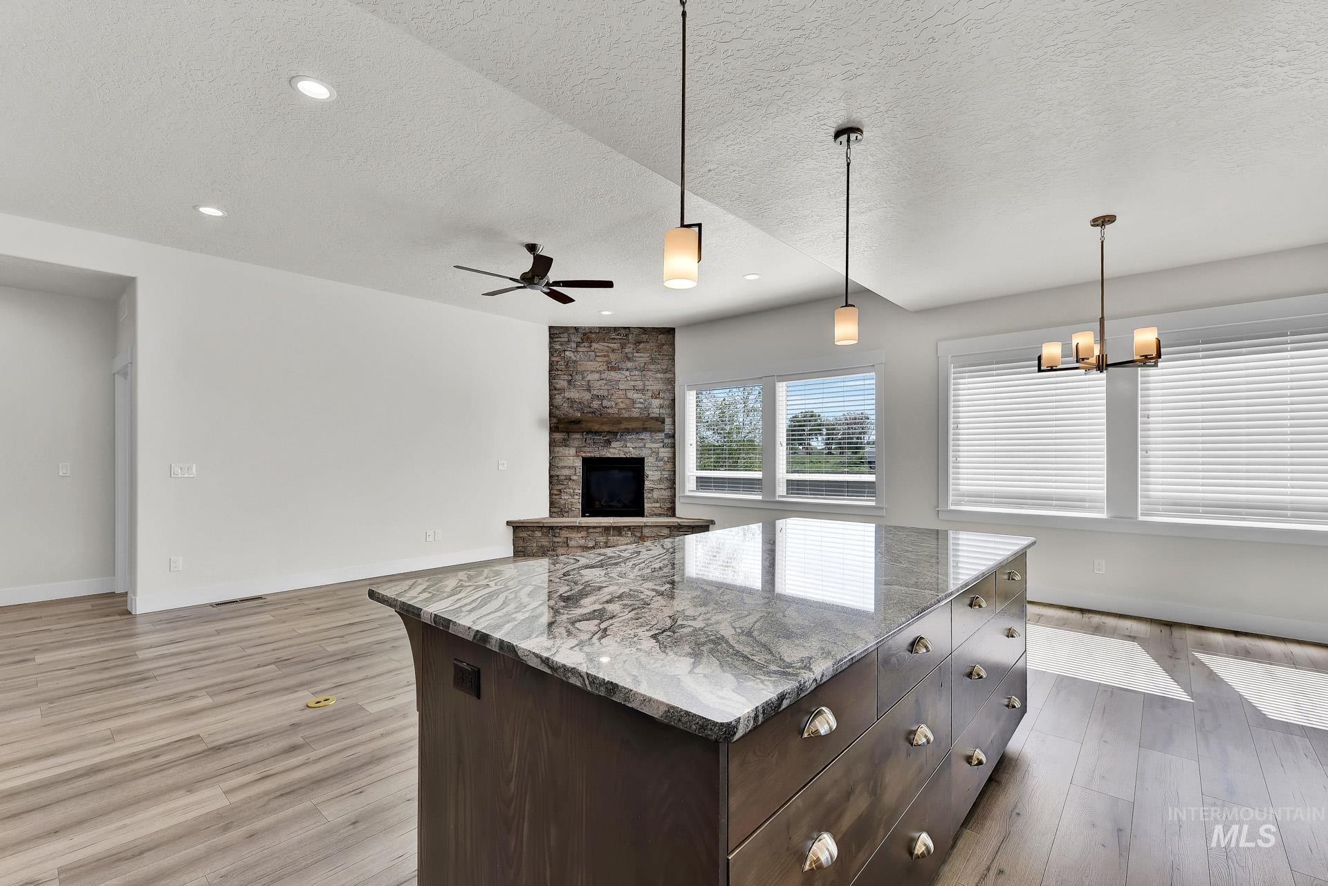 20139 Carbondale Ave, Caldwell, Idaho 83605, 4 Bedrooms, 2.5 Bathrooms, Residential For Sale, Price $569,000, 98961415
