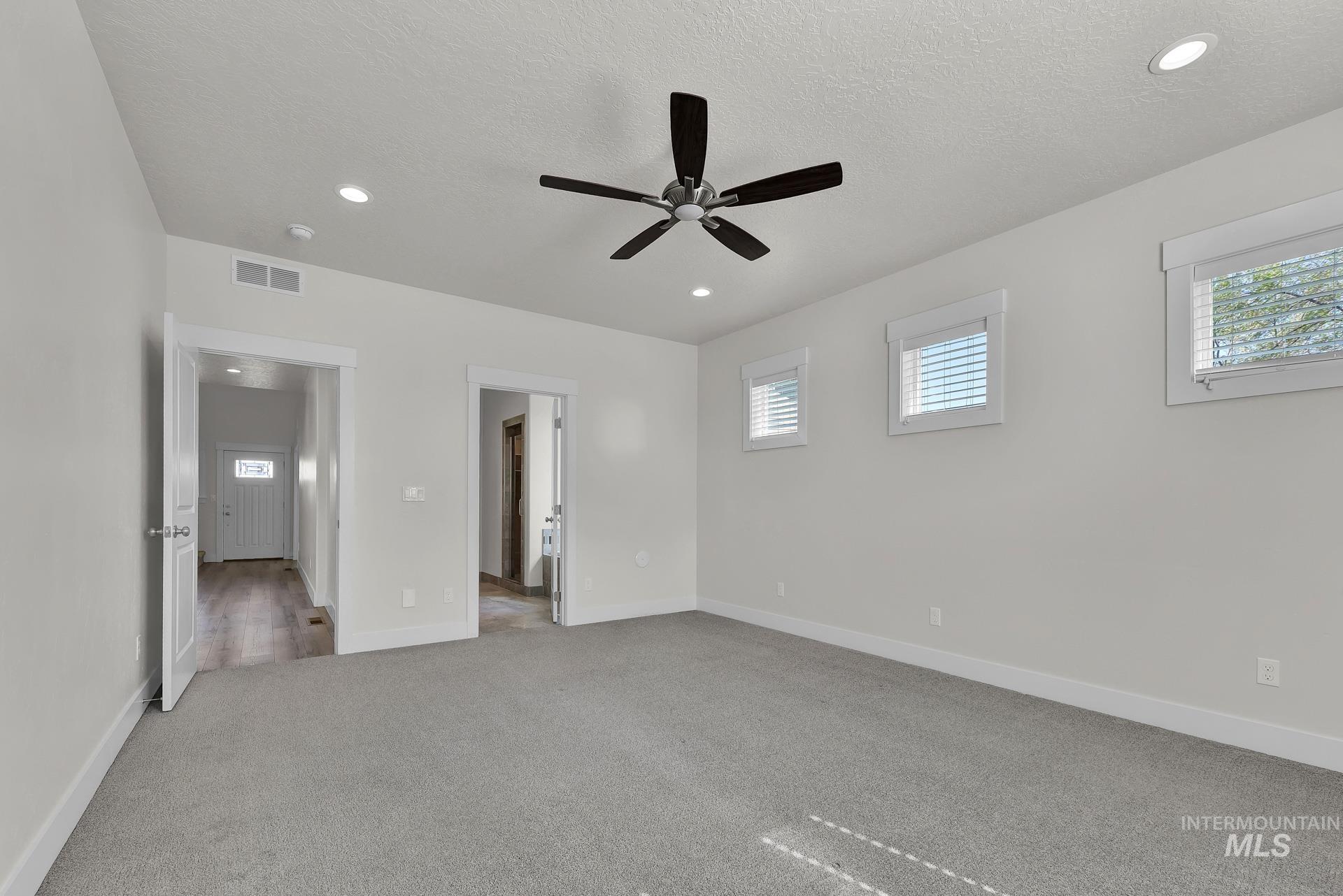 20139 Carbondale Ave, Caldwell, Idaho 83605, 4 Bedrooms, 2.5 Bathrooms, Residential For Sale, Price $569,000, 98961415