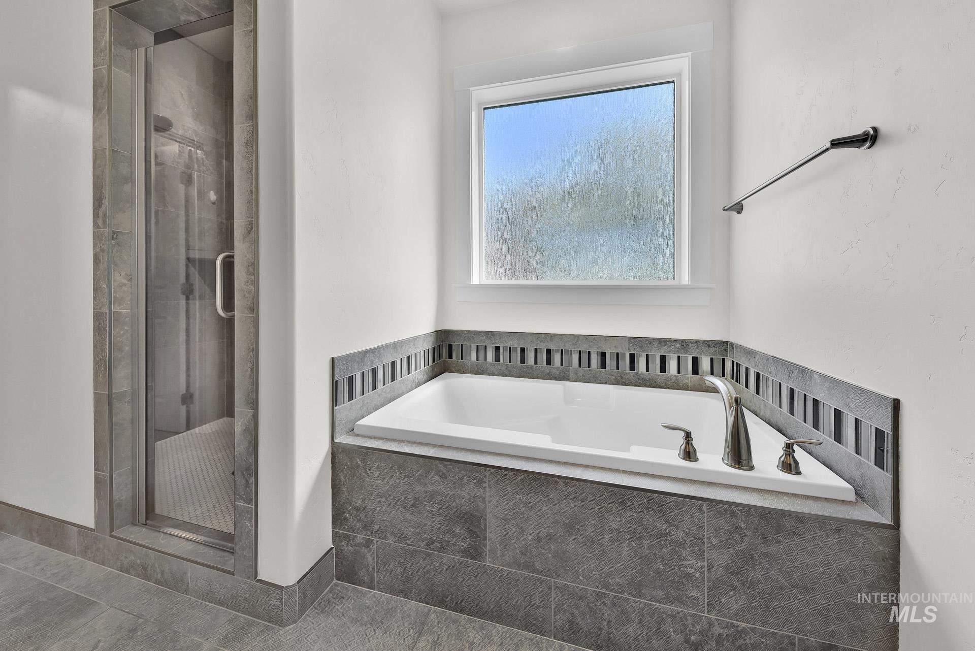 20139 Carbondale Ave, Caldwell, Idaho 83605, 4 Bedrooms, 2.5 Bathrooms, Residential For Sale, Price $569,000, 98961415