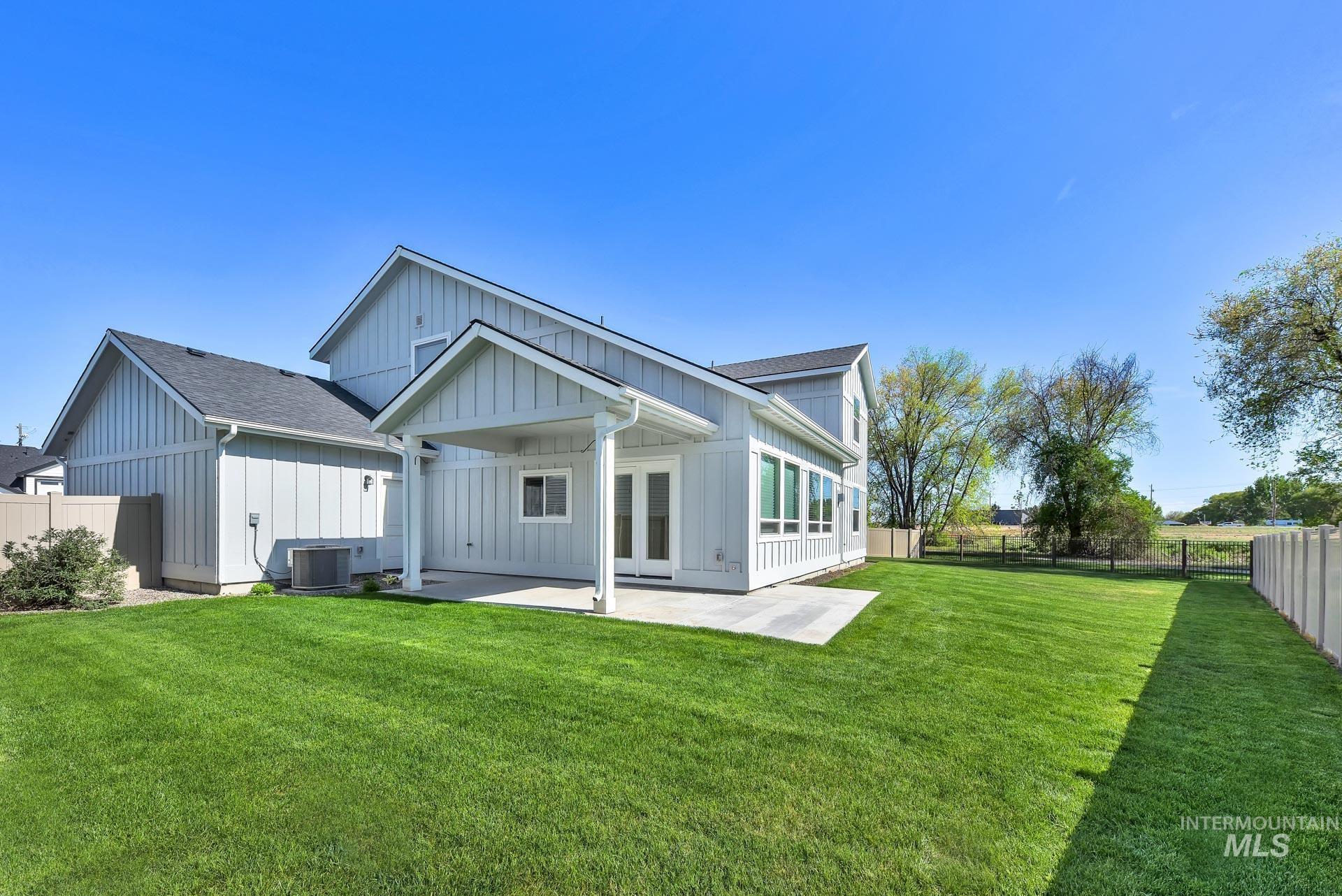 20139 Carbondale Ave, Caldwell, Idaho 83605, 4 Bedrooms, 2.5 Bathrooms, Residential For Sale, Price $569,000, 98961415