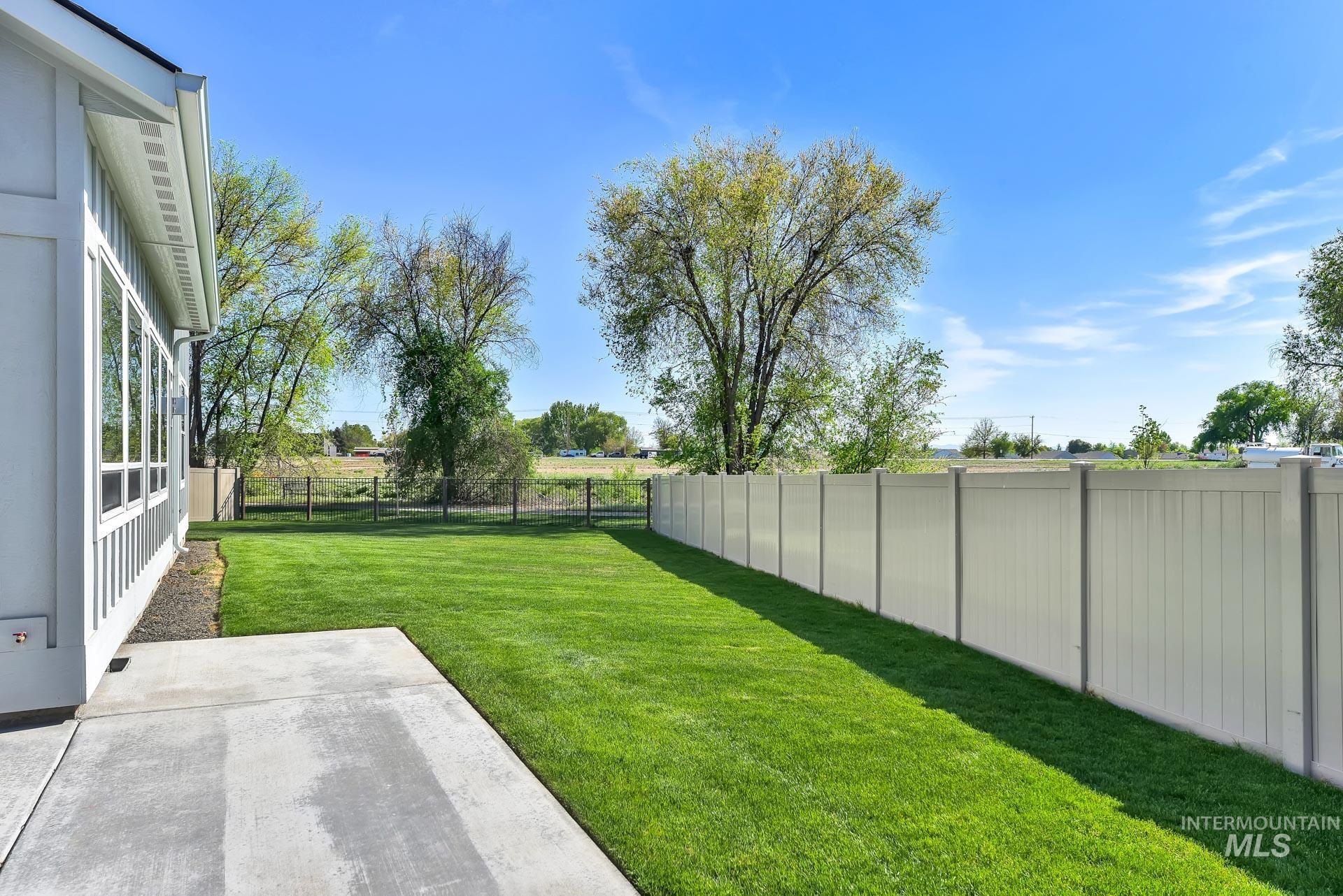 20139 Carbondale Ave, Caldwell, Idaho 83605, 4 Bedrooms, 2.5 Bathrooms, Residential For Sale, Price $569,000, 98961415