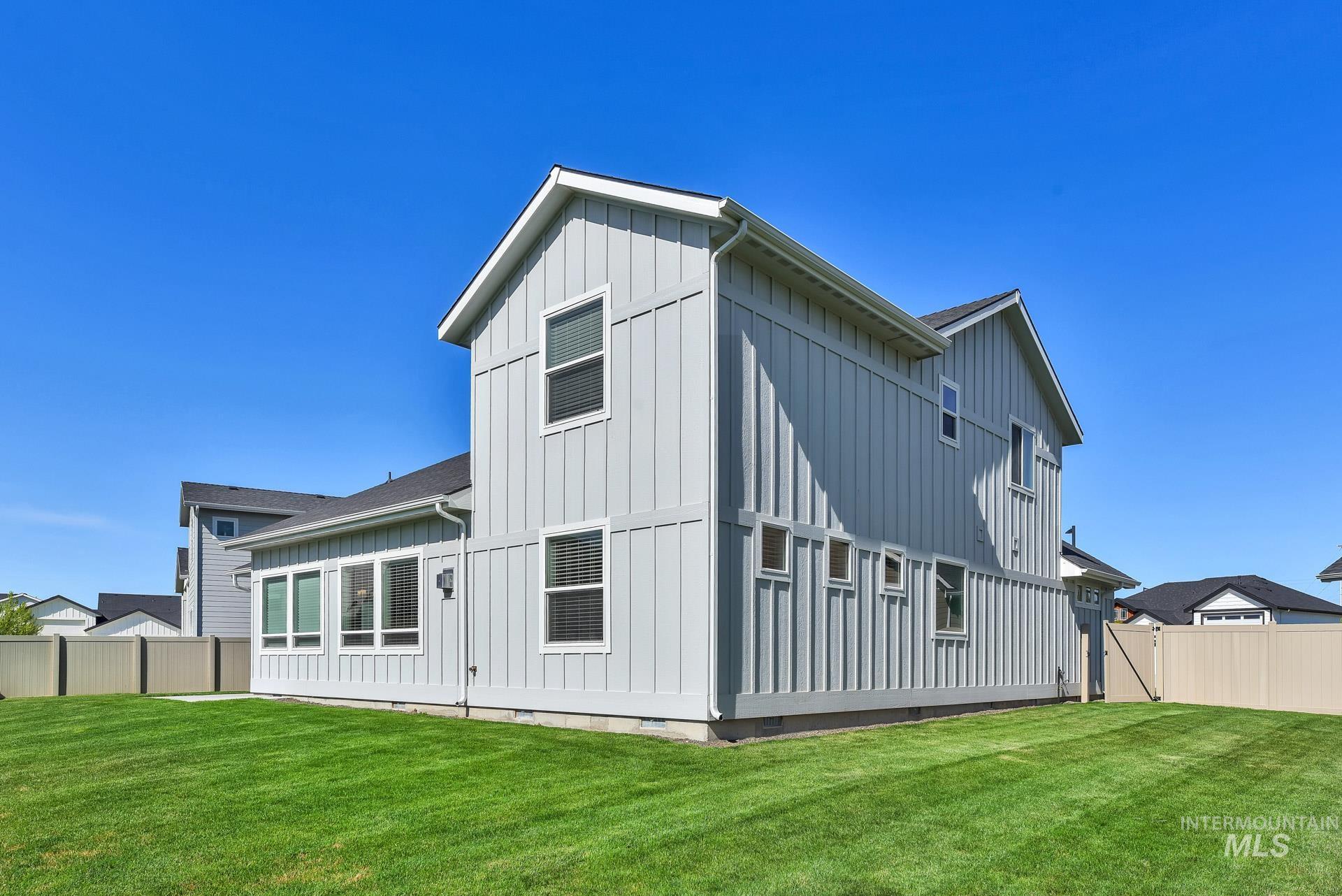 20139 Carbondale Ave, Caldwell, Idaho 83605, 4 Bedrooms, 2.5 Bathrooms, Residential For Sale, Price $569,000, 98961415