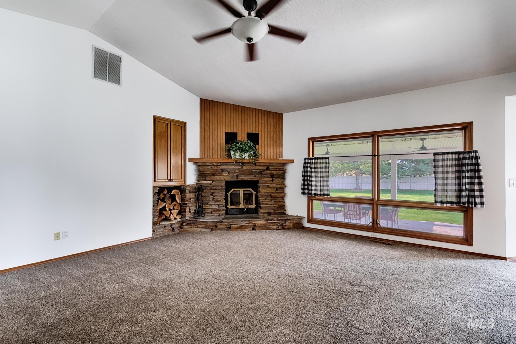 1276 N Cambrick Dr, Kuna, Idaho 83634, 6 Bedrooms, 4 Bathrooms, Residential For Sale, Price $735,000, 98961416