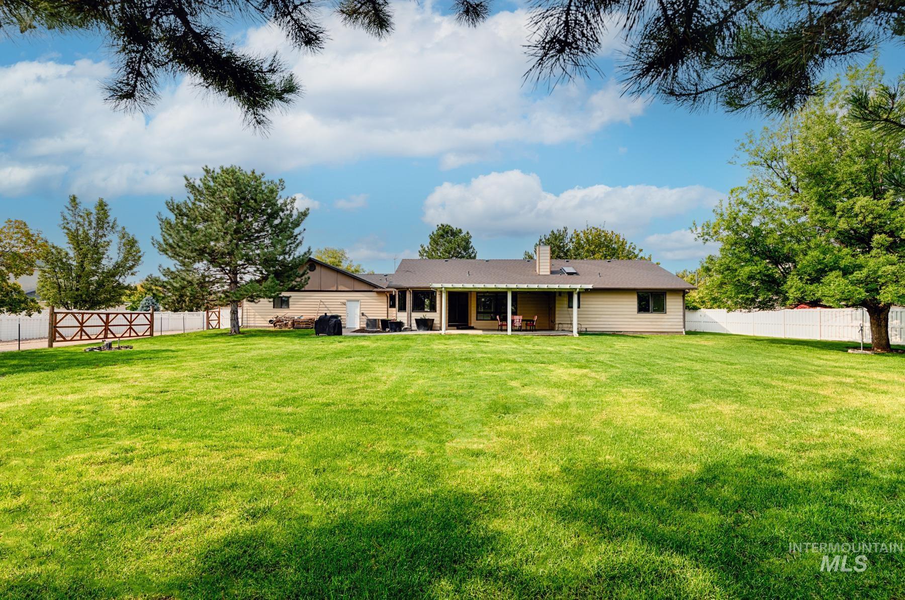 1276 N Cambrick Dr, Kuna, Idaho 83634, 6 Bedrooms, 4 Bathrooms, Residential For Sale, Price $735,000, 98961416