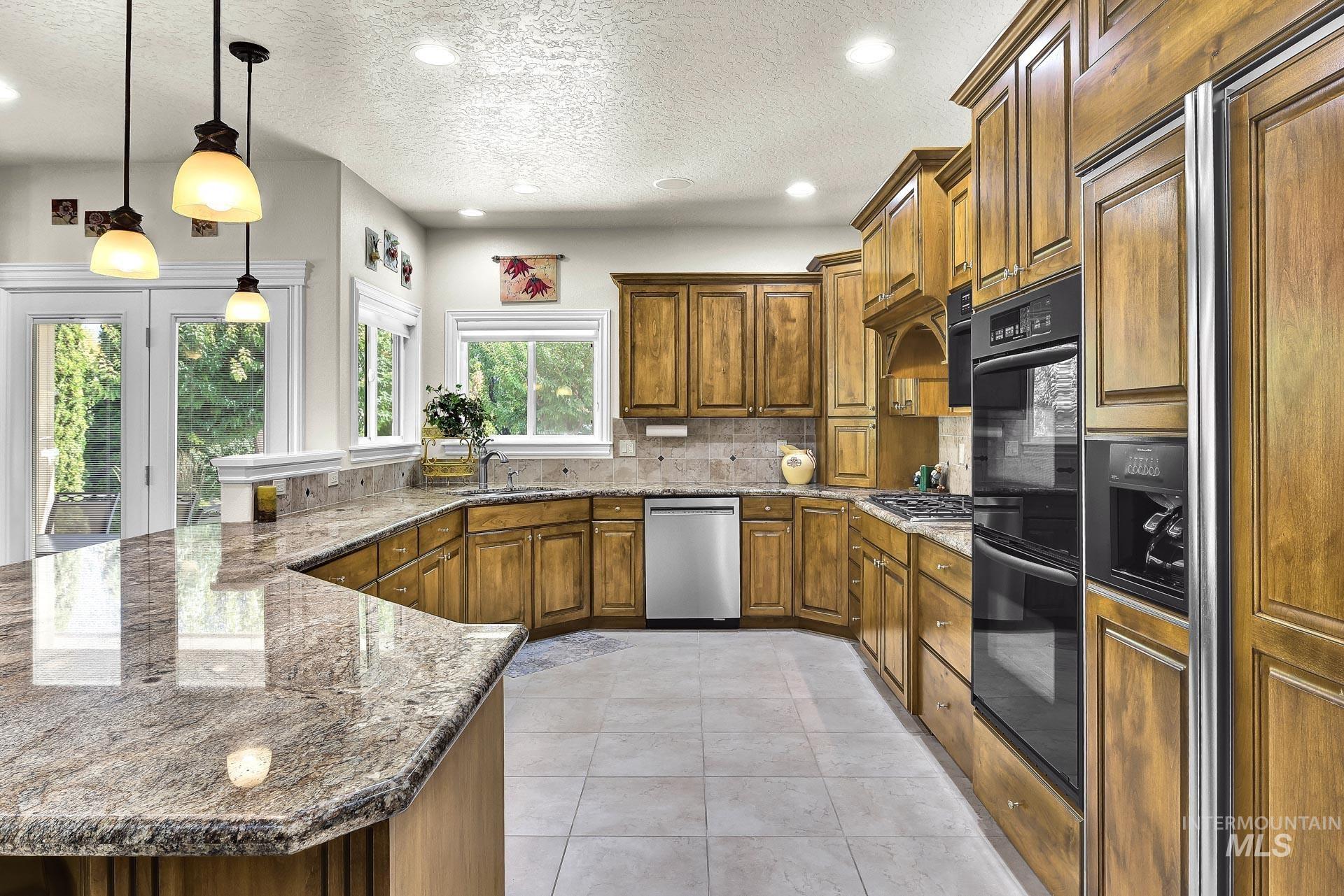 12306 Whitechapel Way, Nampa, Idaho 83686, 4 Bedrooms, 3.5 Bathrooms, Residential For Sale, Price $939,500, 98961420