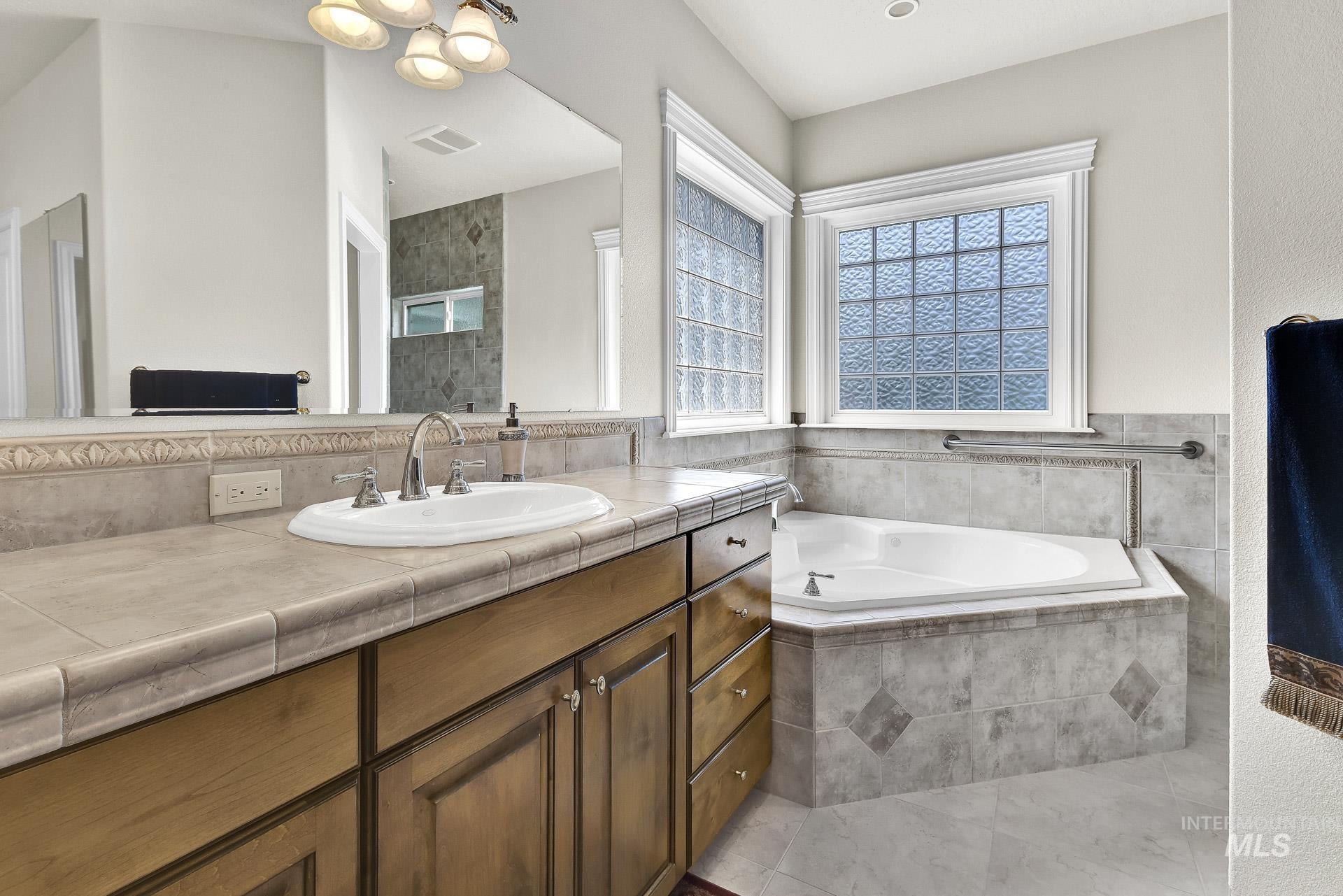 12306 Whitechapel Way, Nampa, Idaho 83686, 4 Bedrooms, 3.5 Bathrooms, Residential For Sale, Price $939,500, 98961420