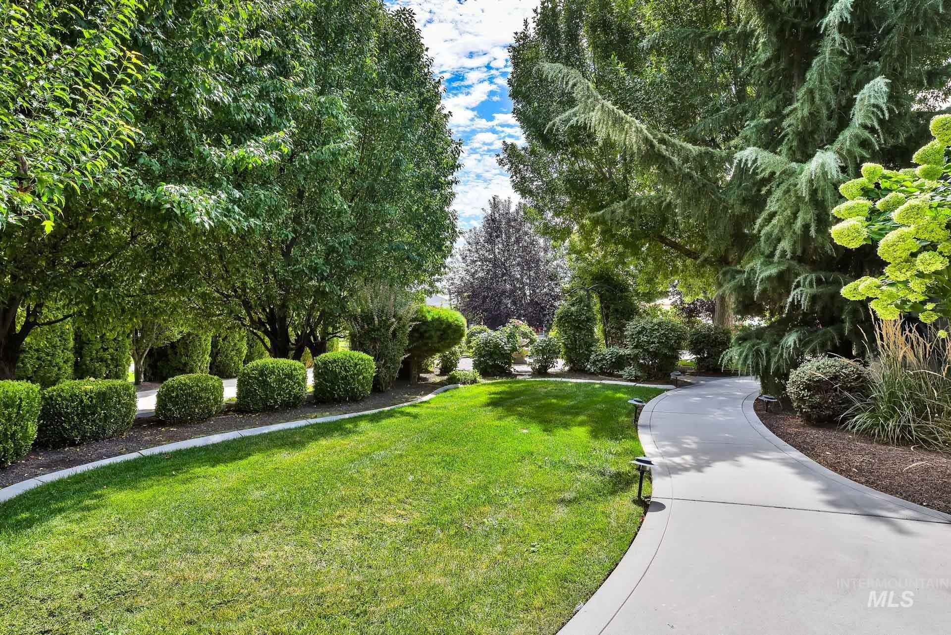 12306 Whitechapel Way, Nampa, Idaho 83686, 4 Bedrooms, 3.5 Bathrooms, Residential For Sale, Price $939,500, 98961420