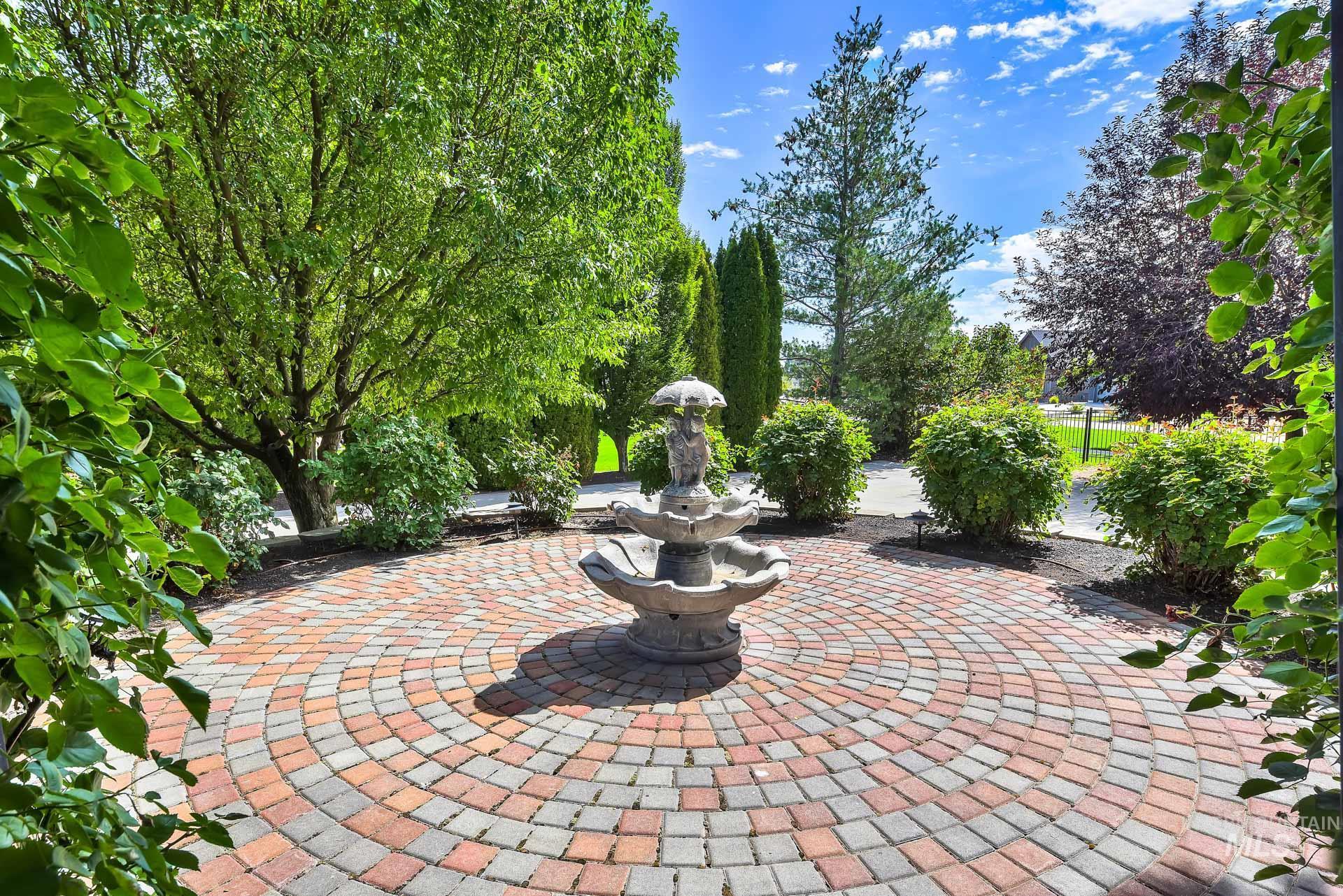 12306 Whitechapel Way, Nampa, Idaho 83686, 4 Bedrooms, 3.5 Bathrooms, Residential For Sale, Price $939,500, 98961420