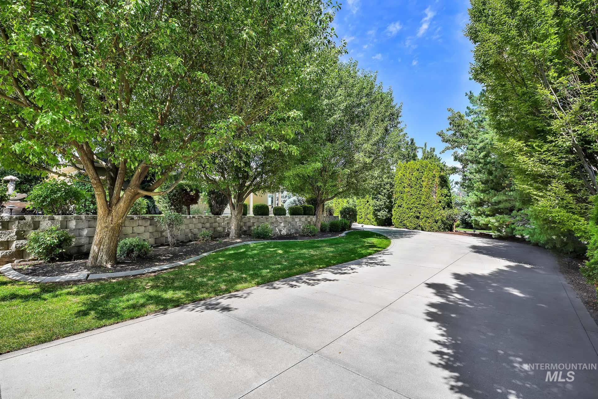 12306 Whitechapel Way, Nampa, Idaho 83686, 4 Bedrooms, 3.5 Bathrooms, Residential For Sale, Price $939,500, 98961420