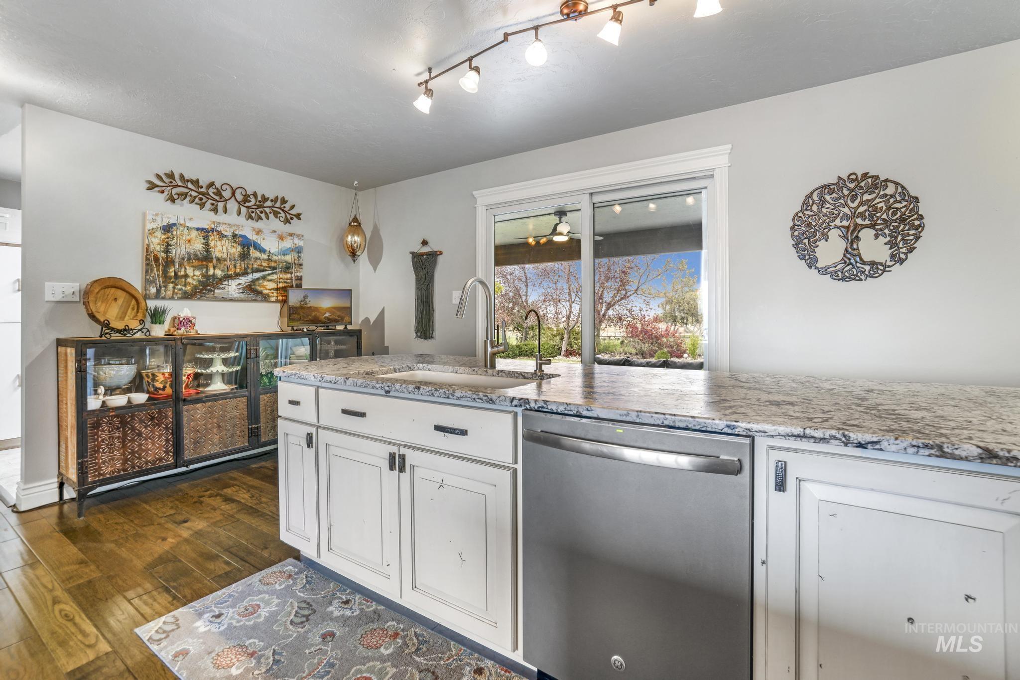3426B E 4000 N, Kimberly, Idaho 83341, 5 Bedrooms, 3 Bathrooms, Residential For Sale, Price $659,900, 98961428