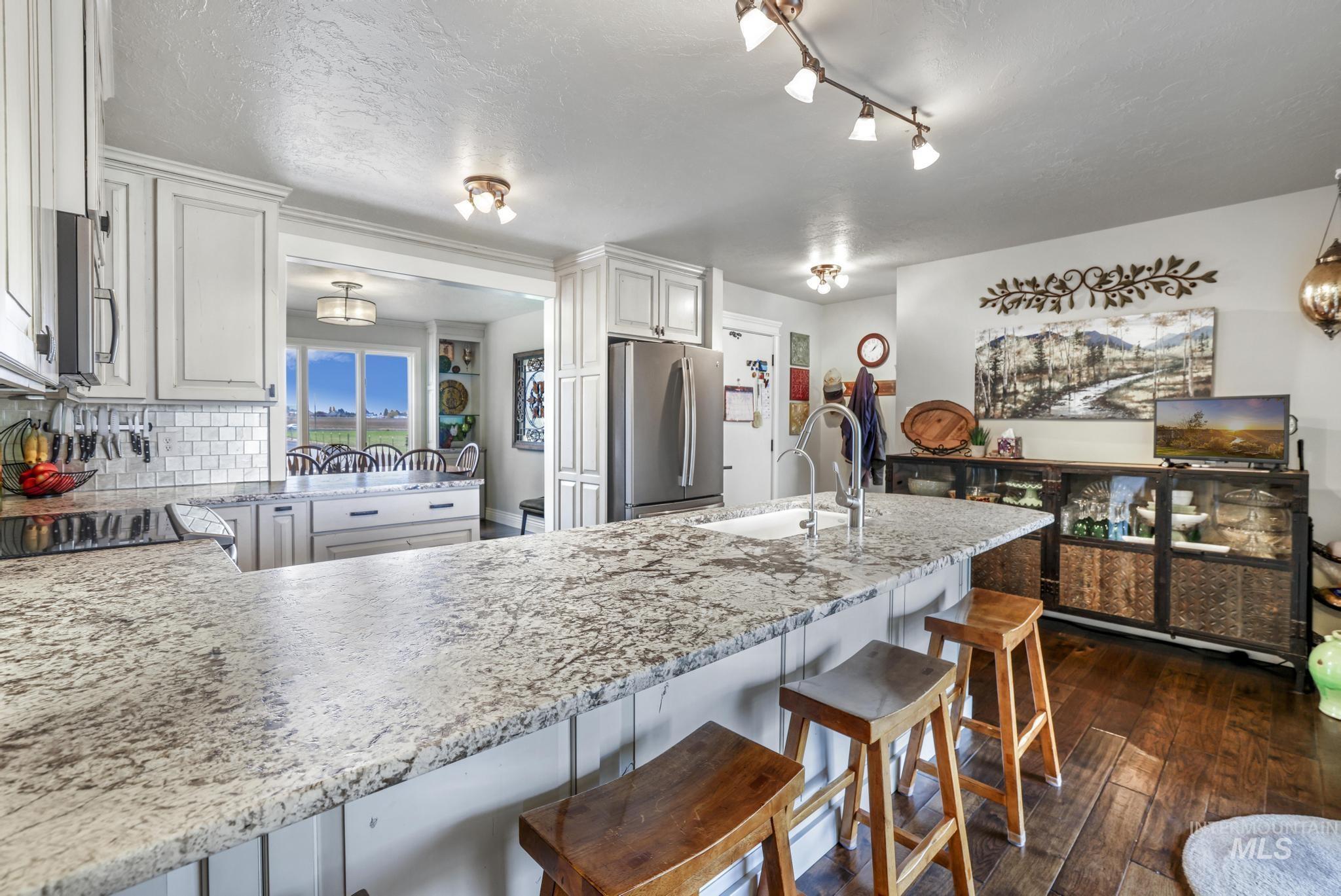 3426B E 4000 N, Kimberly, Idaho 83341, 5 Bedrooms, 3 Bathrooms, Residential For Sale, Price $659,900, 98961428