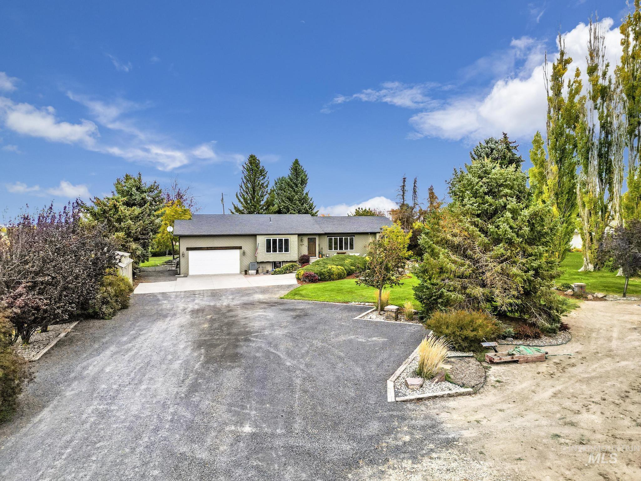 3426B E 4000 N, Kimberly, Idaho 83341, 5 Bedrooms, 3 Bathrooms, Residential For Sale, Price $659,900, 98961428