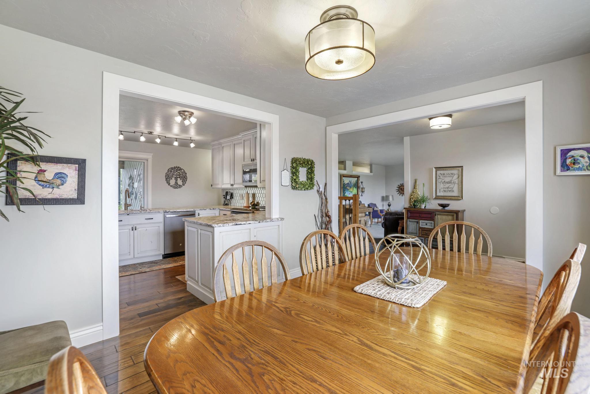 3426B E 4000 N, Kimberly, Idaho 83341, 5 Bedrooms, 3 Bathrooms, Residential For Sale, Price $659,900, 98961428