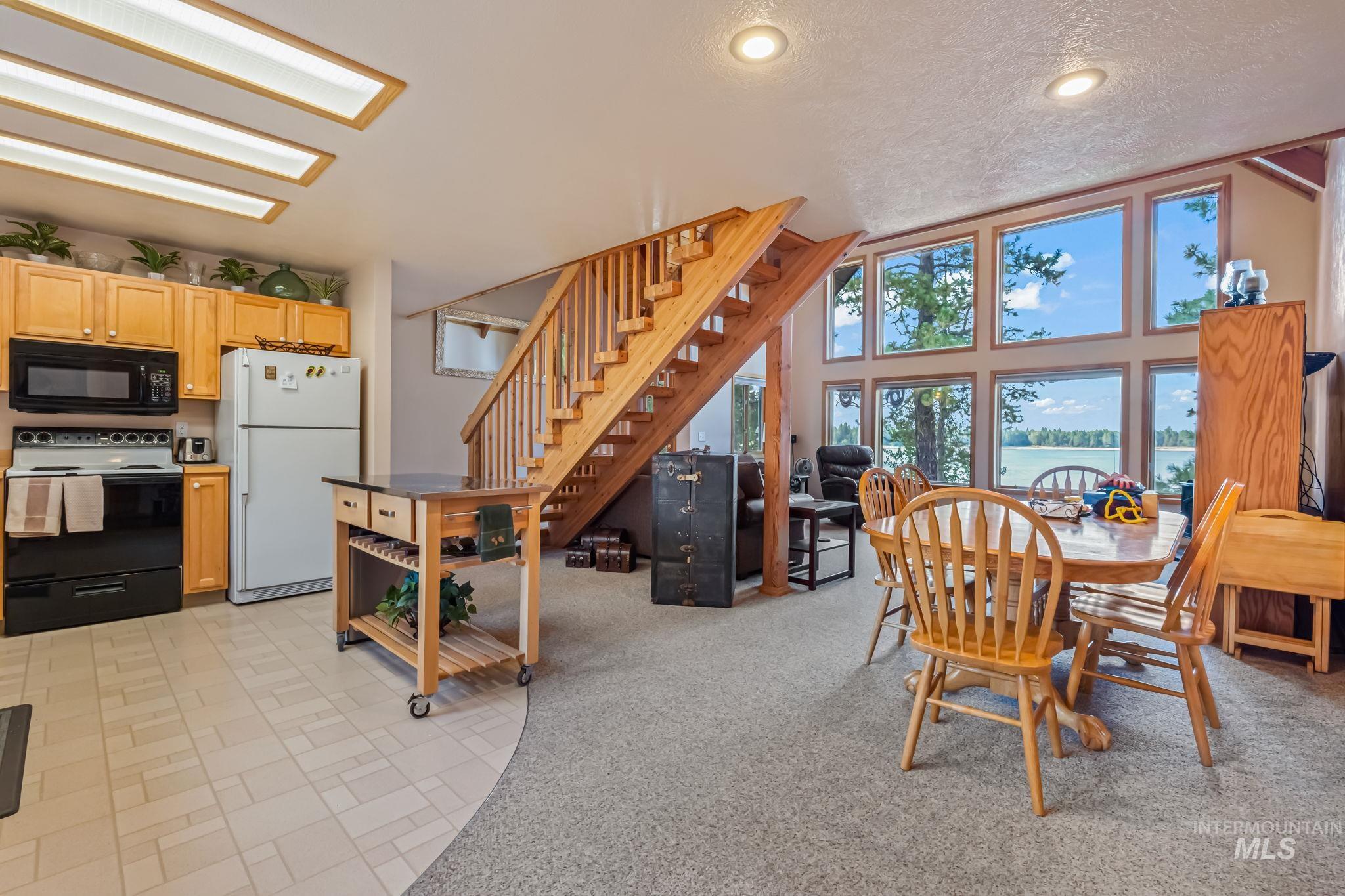 164 Shadows Trail Lane, Donnelly, Idaho 83615, 4 Bedrooms, 2.5 Bathrooms, Residential For Sale, Price $3,595,000, 98961430