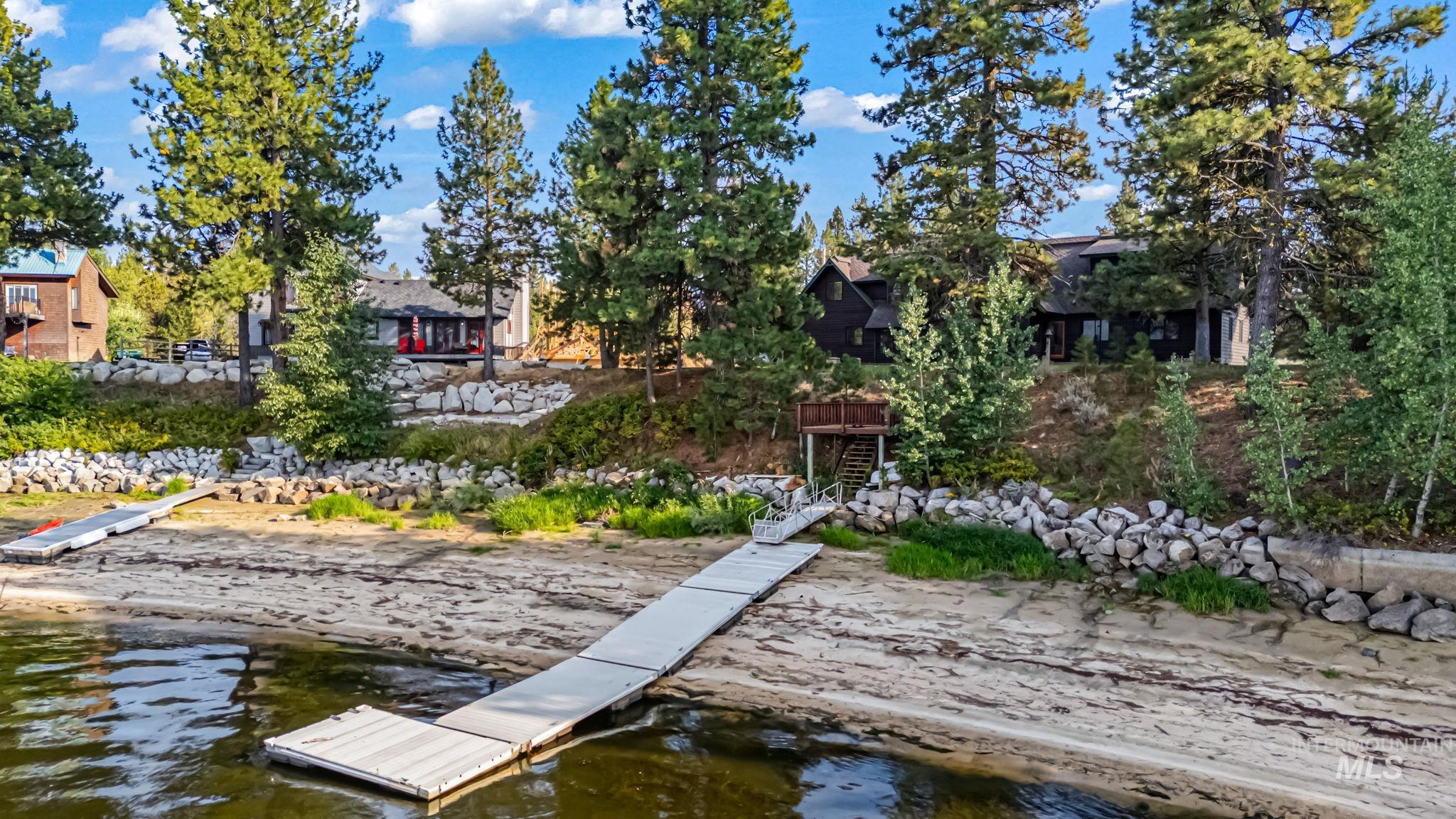 164 Shadows Trail Lane, Donnelly, Idaho 83615, 4 Bedrooms, 2.5 Bathrooms, Residential For Sale, Price $3,595,000, 98961430