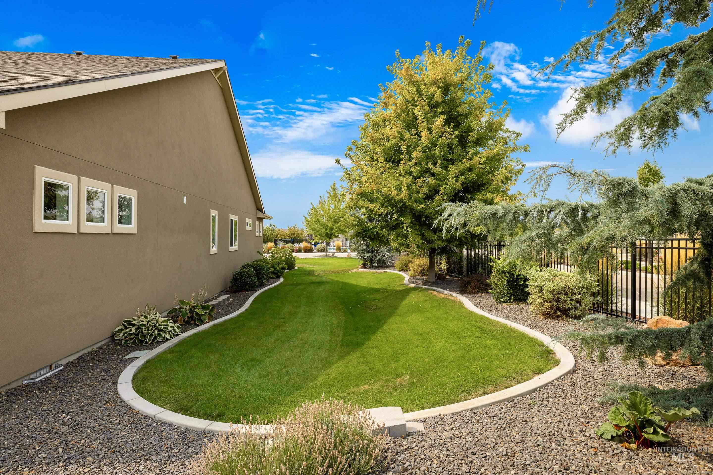 2502 N Finsbury Ave, Star, Idaho 83669, 3 Bedrooms, 2.5 Bathrooms, Residential For Sale, Price $739,000, 98961431