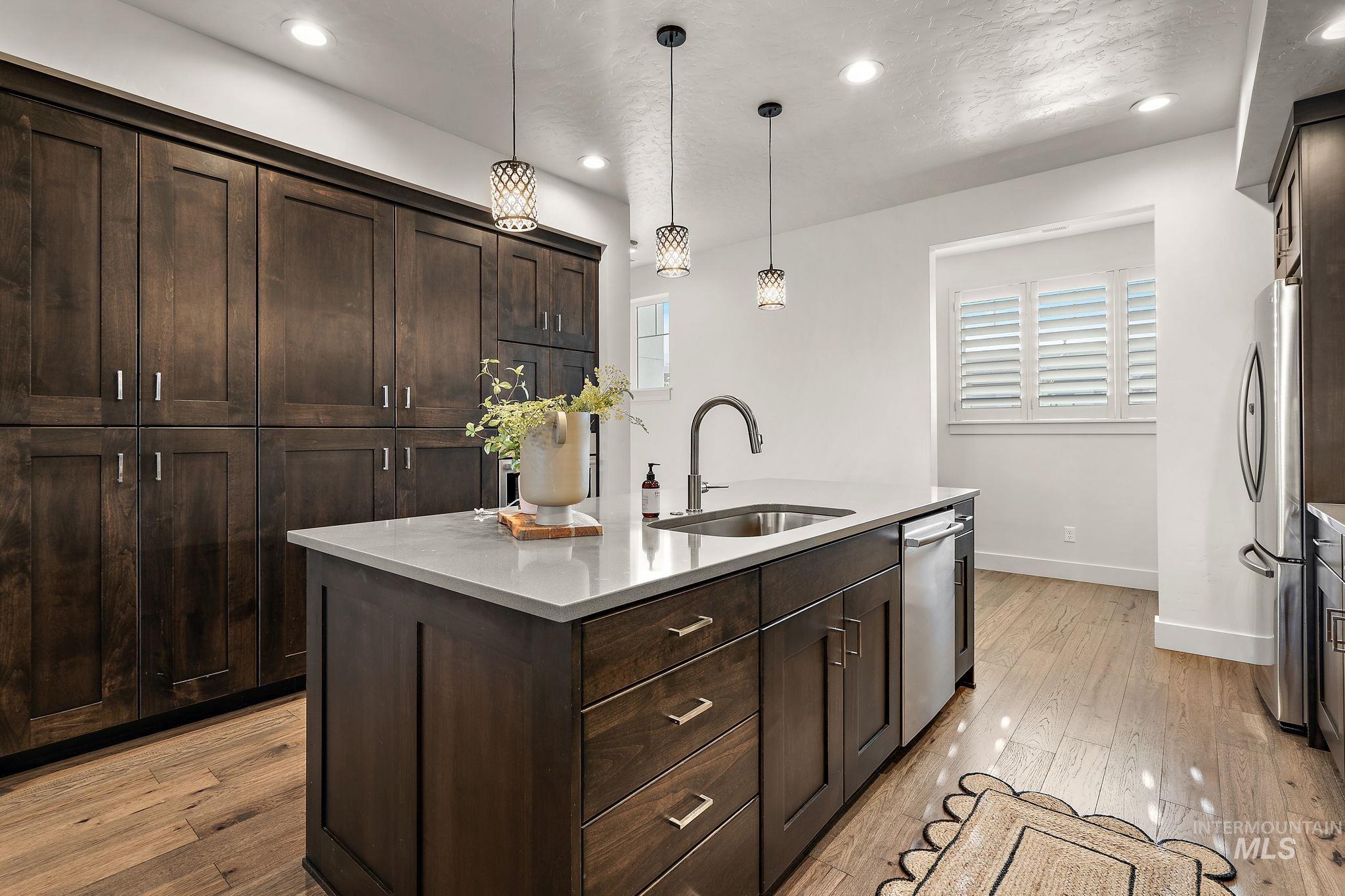 3033 S Trailwood Way, Boise, Idaho 83716, 3 Bedrooms, 3.5 Bathrooms, Residential For Sale, Price $669,900, 98961451