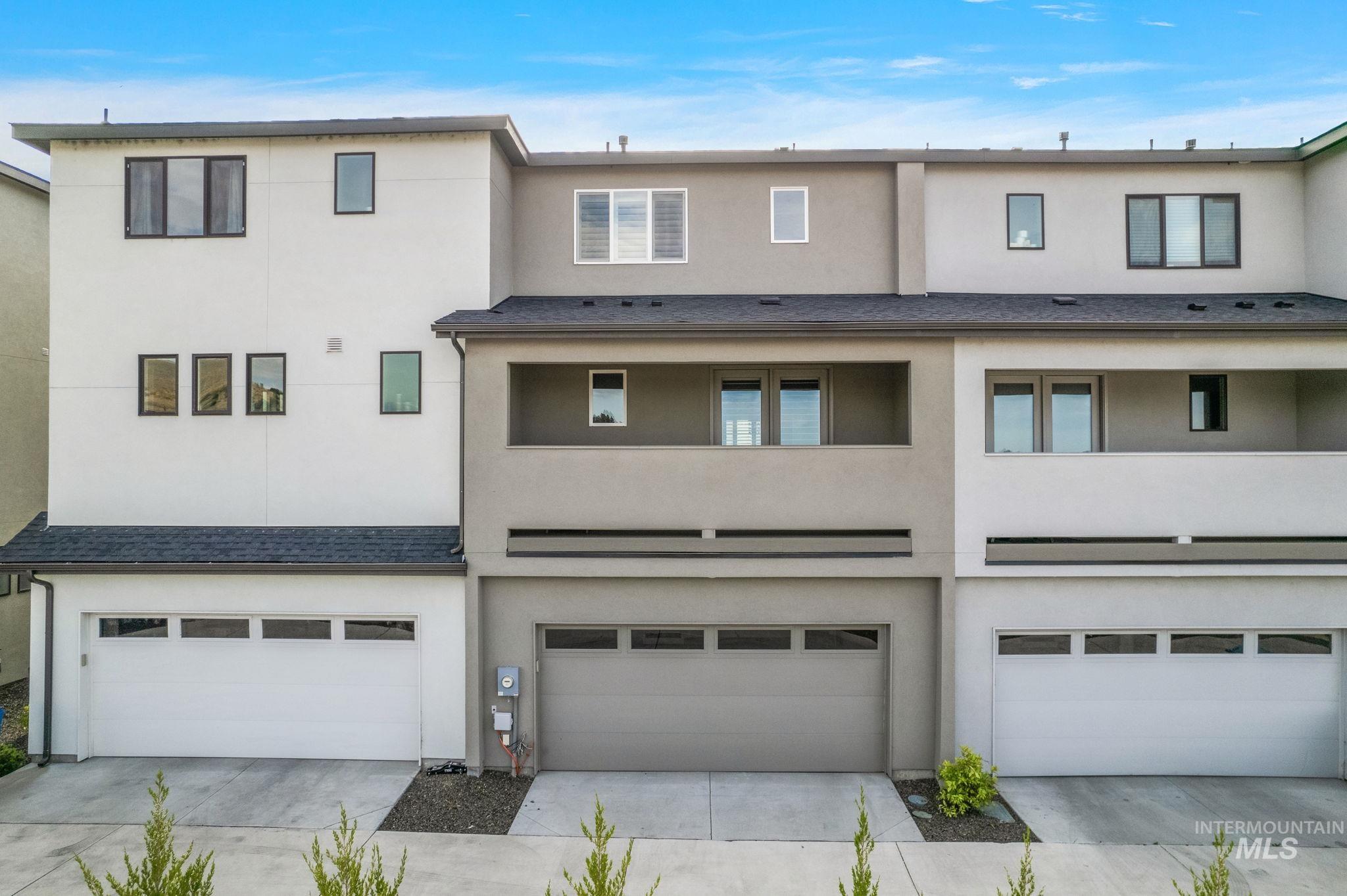 3033 S Trailwood Way, Boise, Idaho 83716, 3 Bedrooms, 3.5 Bathrooms, Residential For Sale, Price $669,900, 98961451
