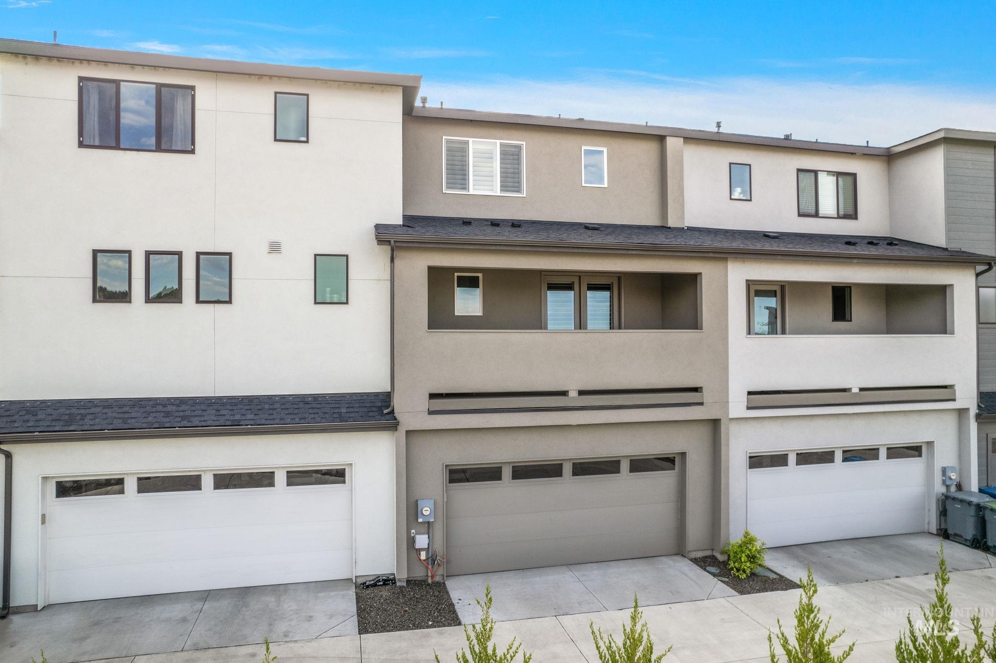 3033 S Trailwood Way, Boise, Idaho 83716, 3 Bedrooms, 3.5 Bathrooms, Residential For Sale, Price $669,900, 98961451