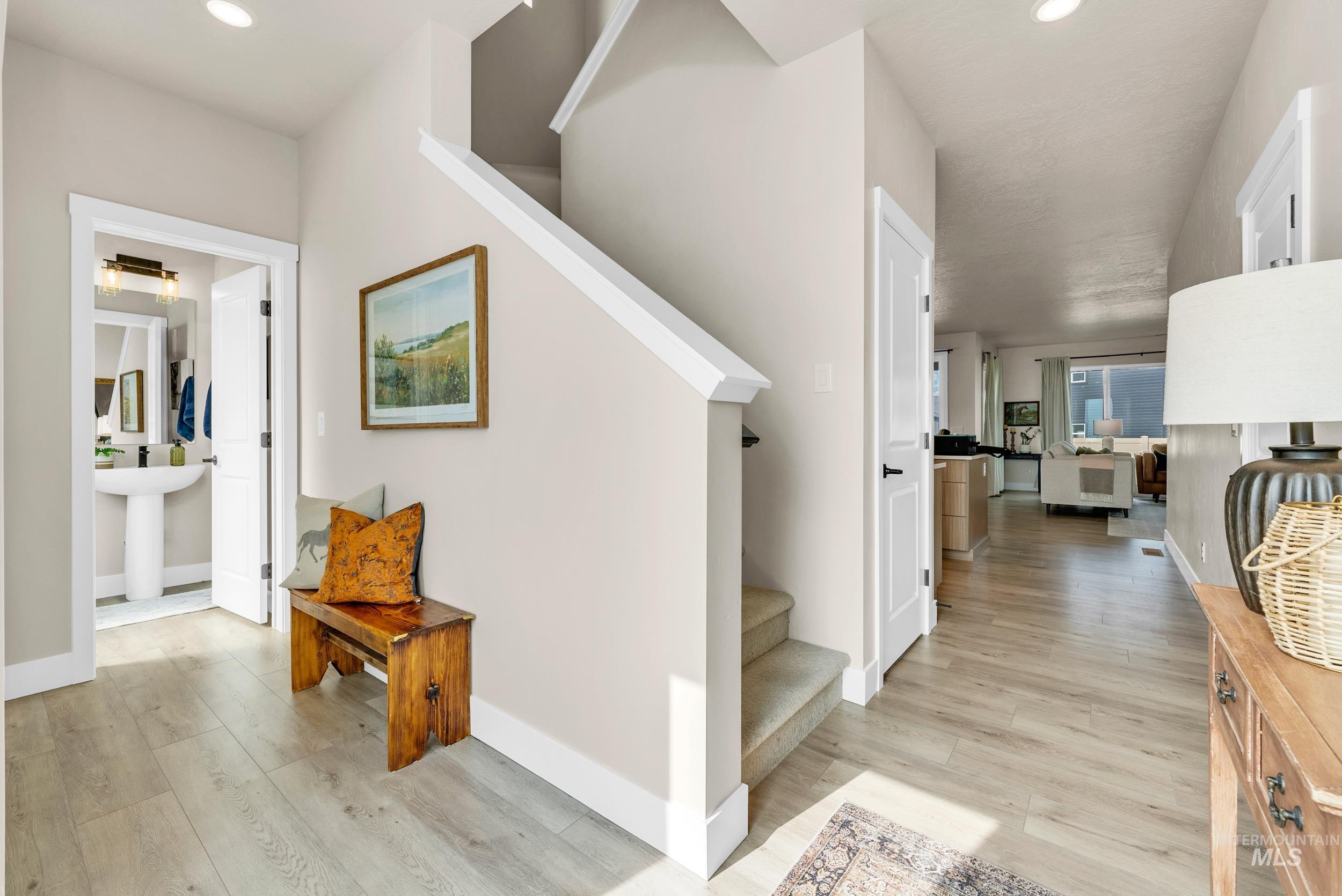 6043 S Corsican, Meridian, Idaho 83642, 4 Bedrooms, 2.5 Bathrooms, Residential For Sale, Price $585,900, 98961458