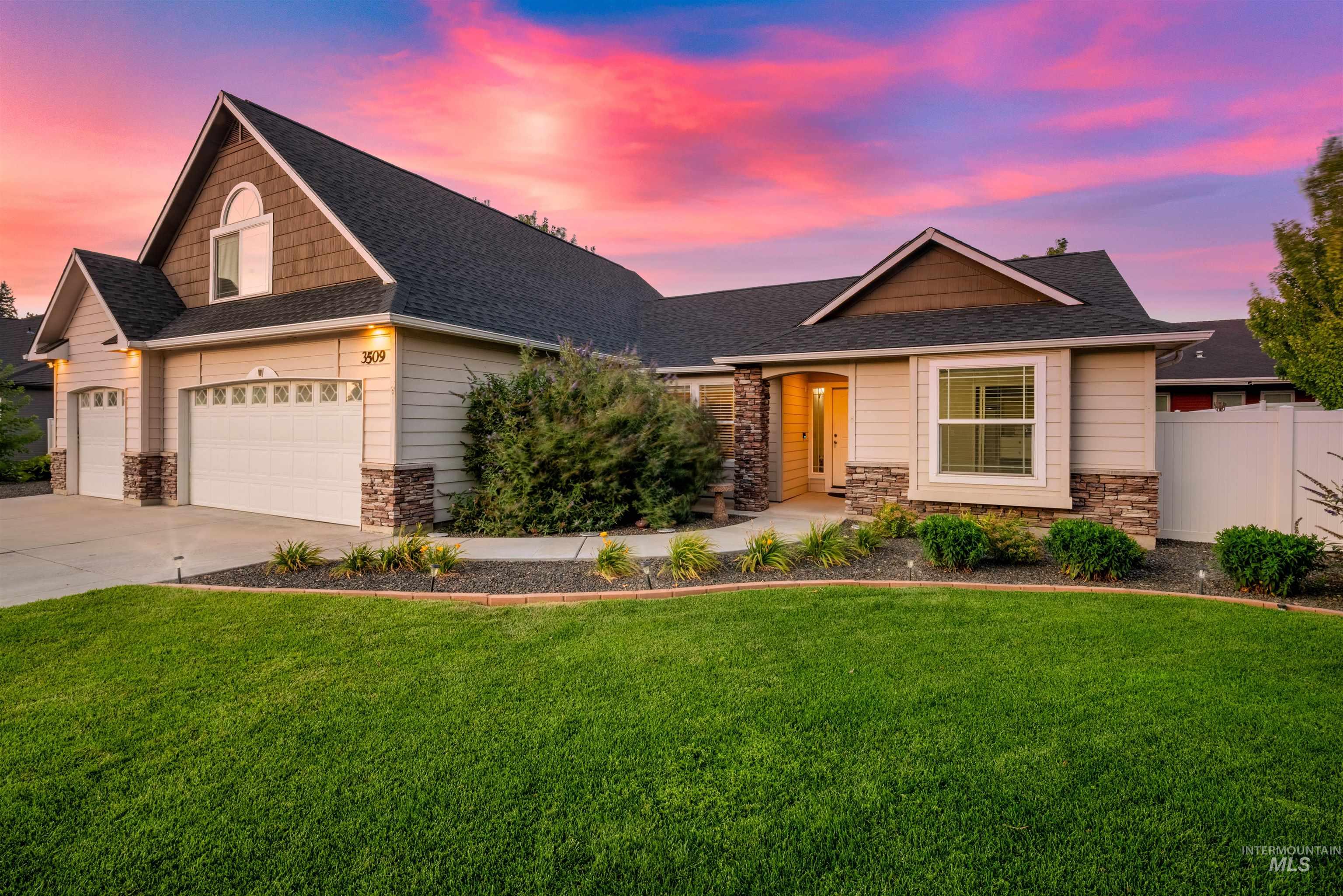 3509 Sunset Avenue, Caldwell, Idaho 83605, 4 Bedrooms, 3 Bathrooms, Residential For Sale, Price $549,000, 98961460